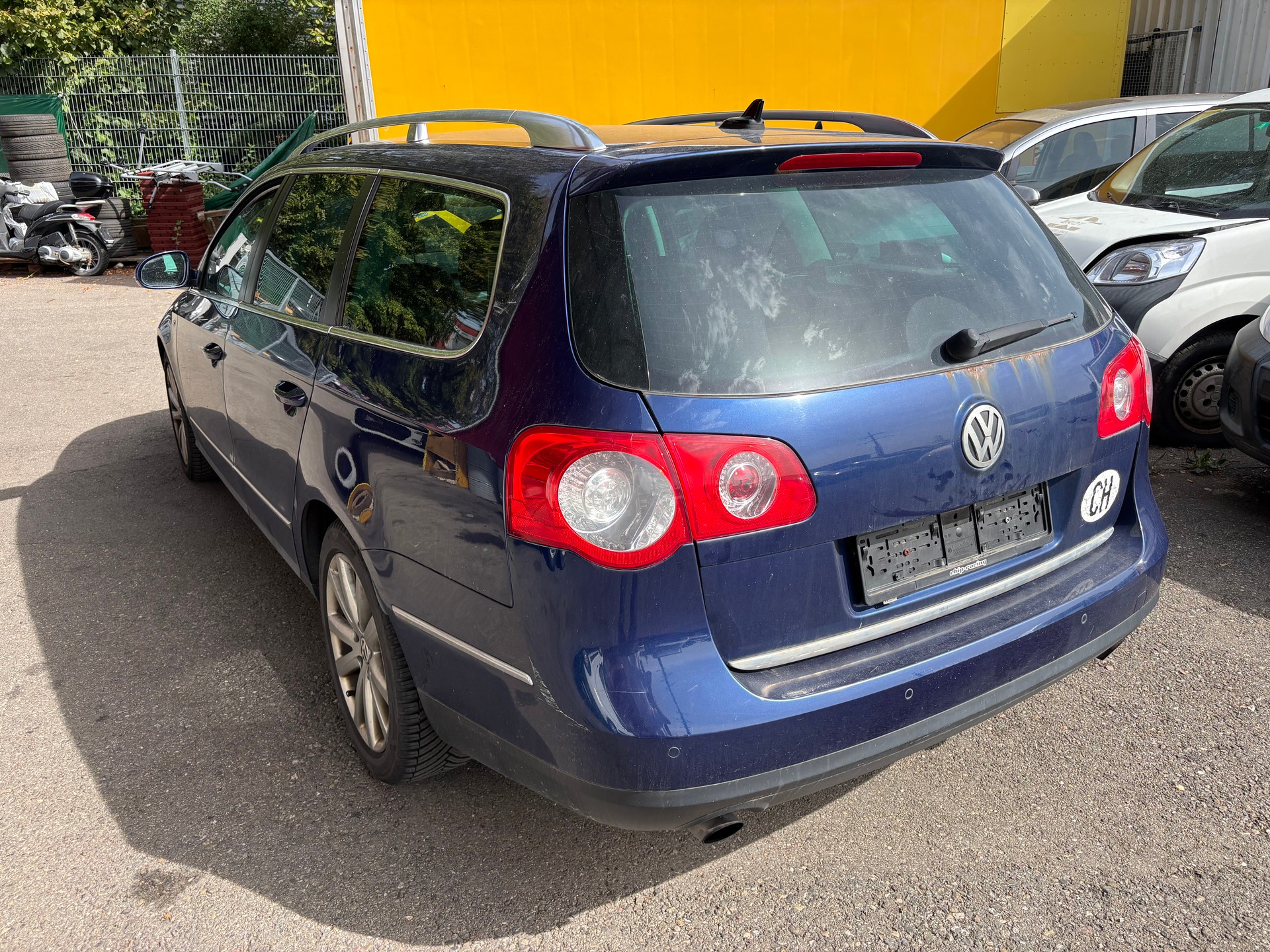 VW PASSAT-image-1