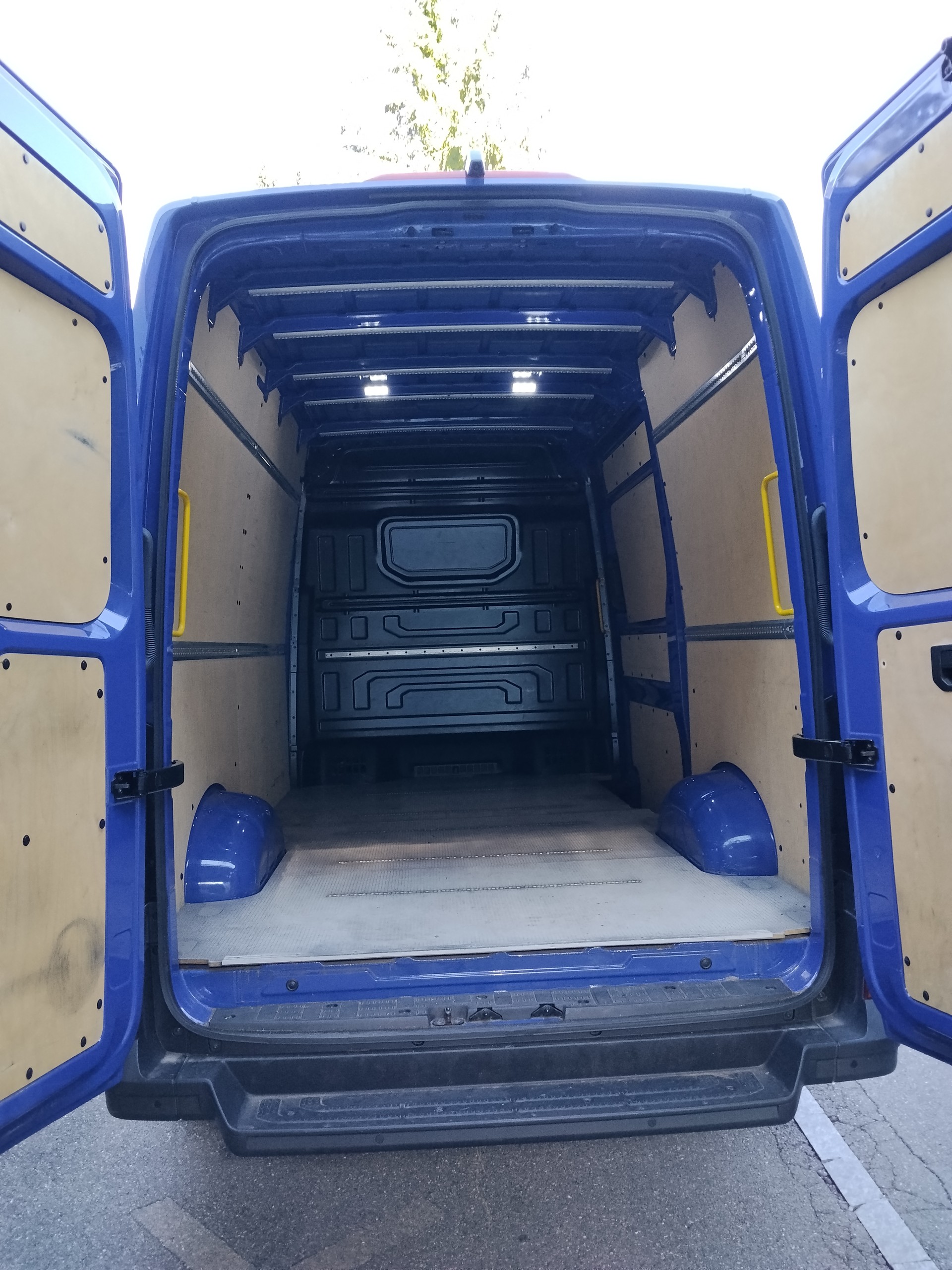 VW e-Crafter 35-image-6