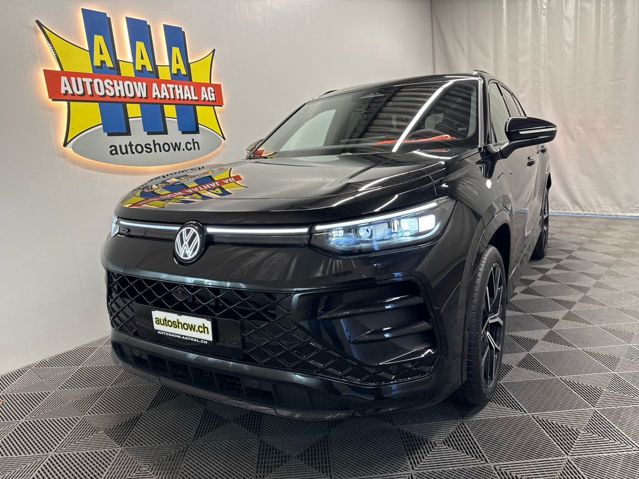 VW Tayron 1.5 TSI PHEV R-Line Black Style Limited Editon 272PS-image-19