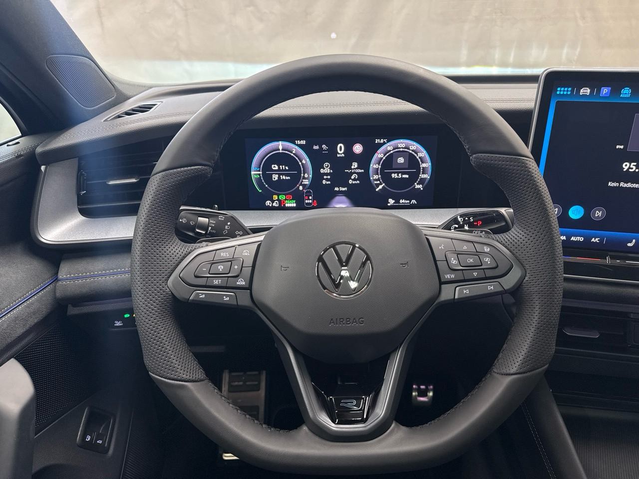 VW Tayron 1.5 TSI PHEV R-Line Black Style Limited Editon 272PS-image-13