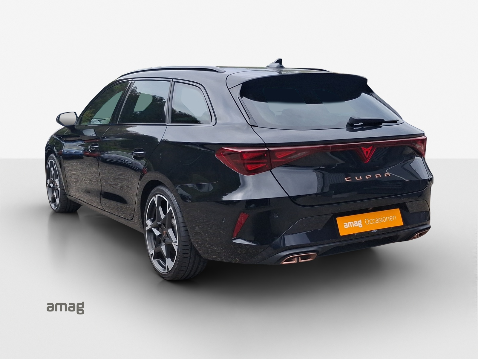 CUPRA LEON ST 1.5 e-HYBRID pHEV Black SymphonyDSG-image-2