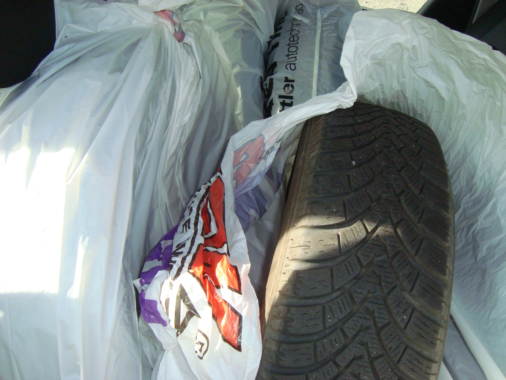 TOYOTA Yaris 1.33 Luna Multidrive-image-8
