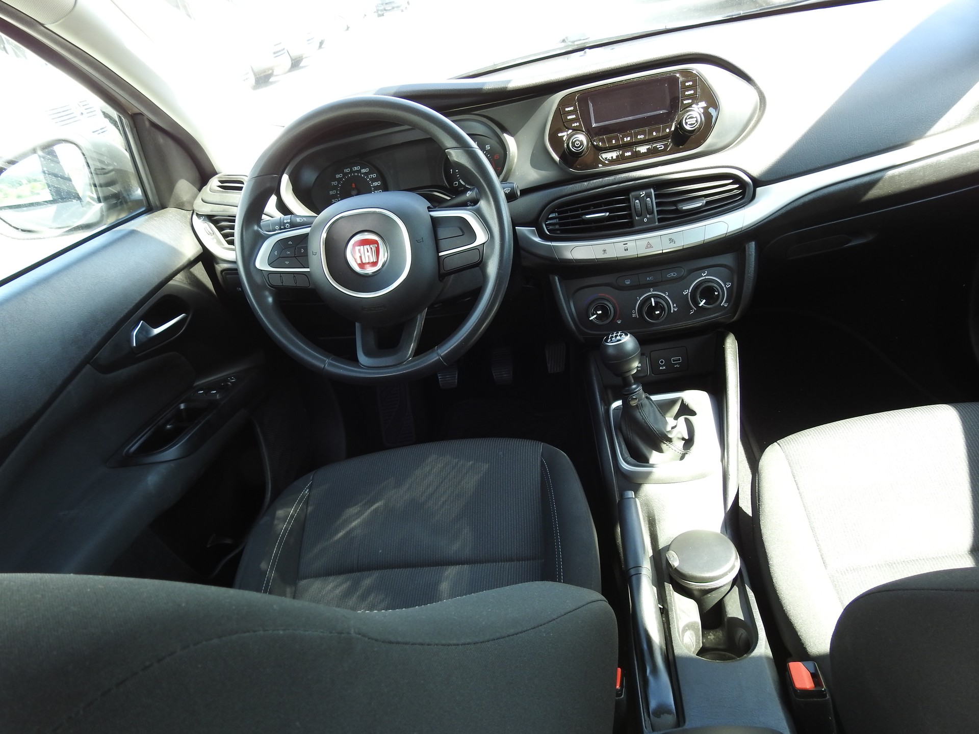 FIAT Tipo 1.4T Pop-image-18