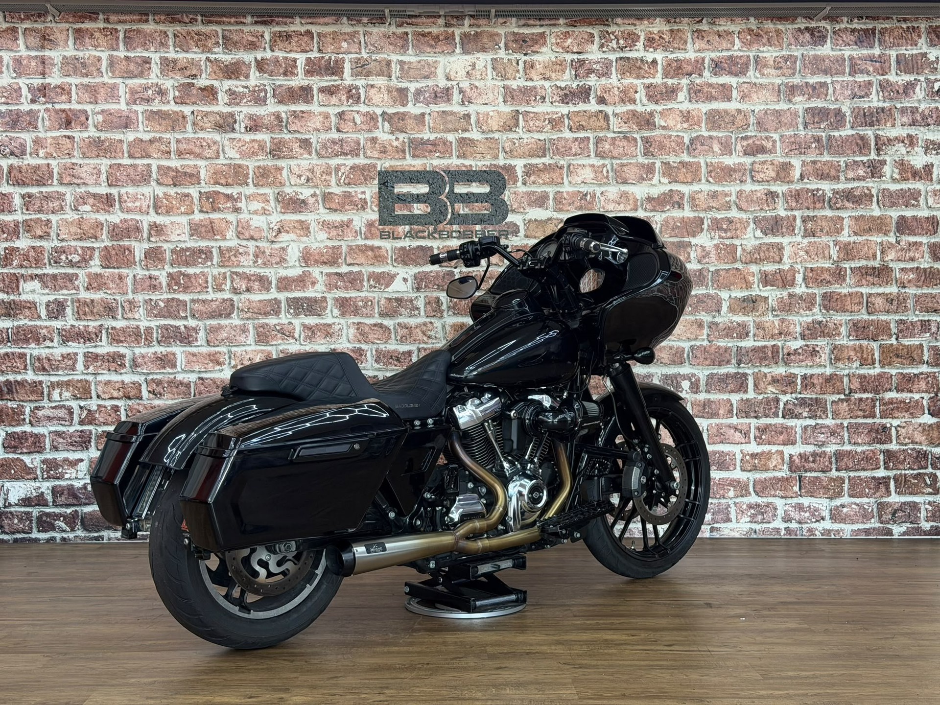 HARLEY-DAVIDSON Road Glide (35KW möglich)-showroom-element-3
