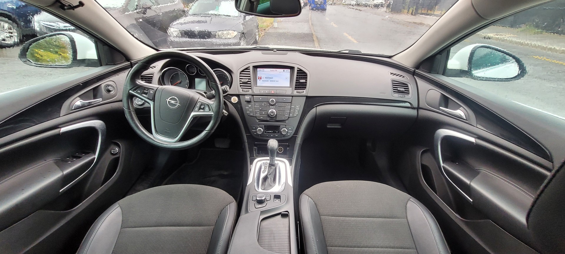 OPEL Insignia Sports Tourer 2.0 CDTI Cosmo Automatic-image-12