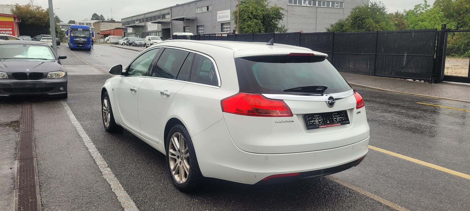 OPEL Insignia Sports Tourer 2.0 CDTI Cosmo Automatic-image-6