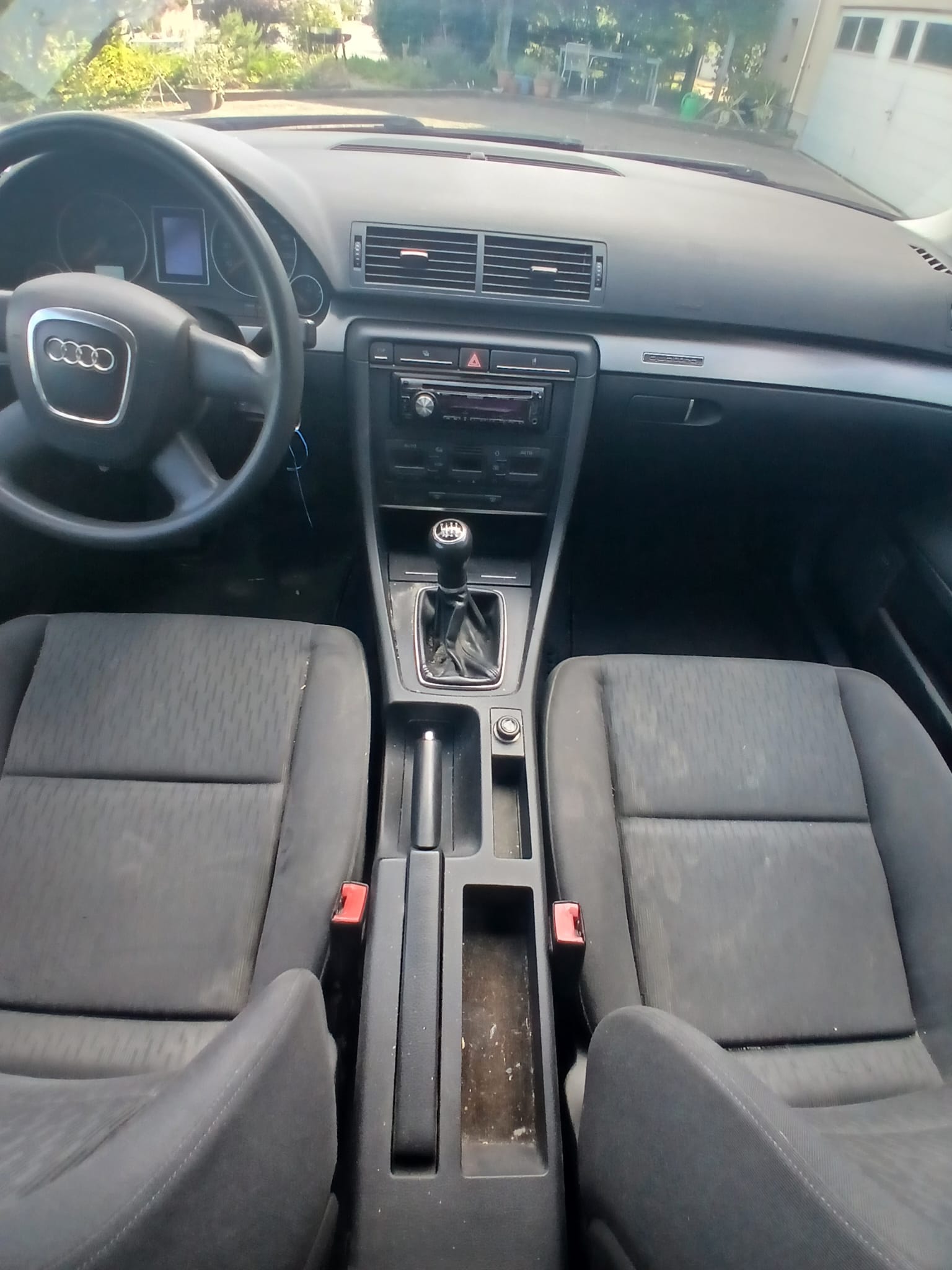 AUDI A4 Avant 1.8 Turbo quattro-image-9