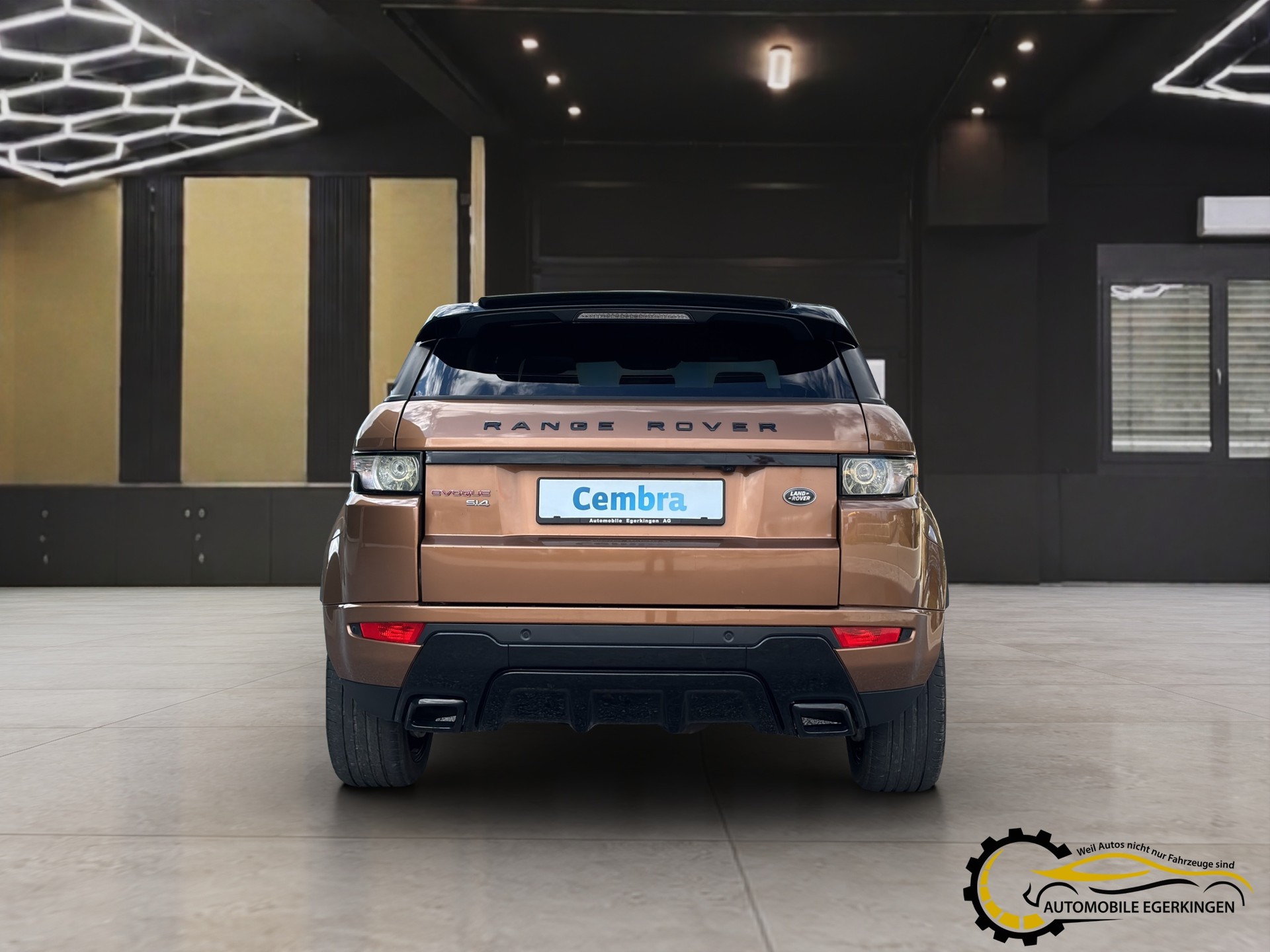 LAND ROVER Range Rover Evoque 2.0 Si4 Dynamic AT9-image-5
