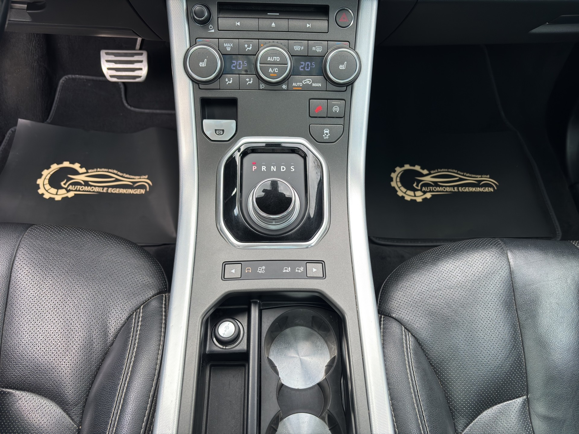 LAND ROVER Range Rover Evoque 2.0 Si4 Dynamic AT9-image-17