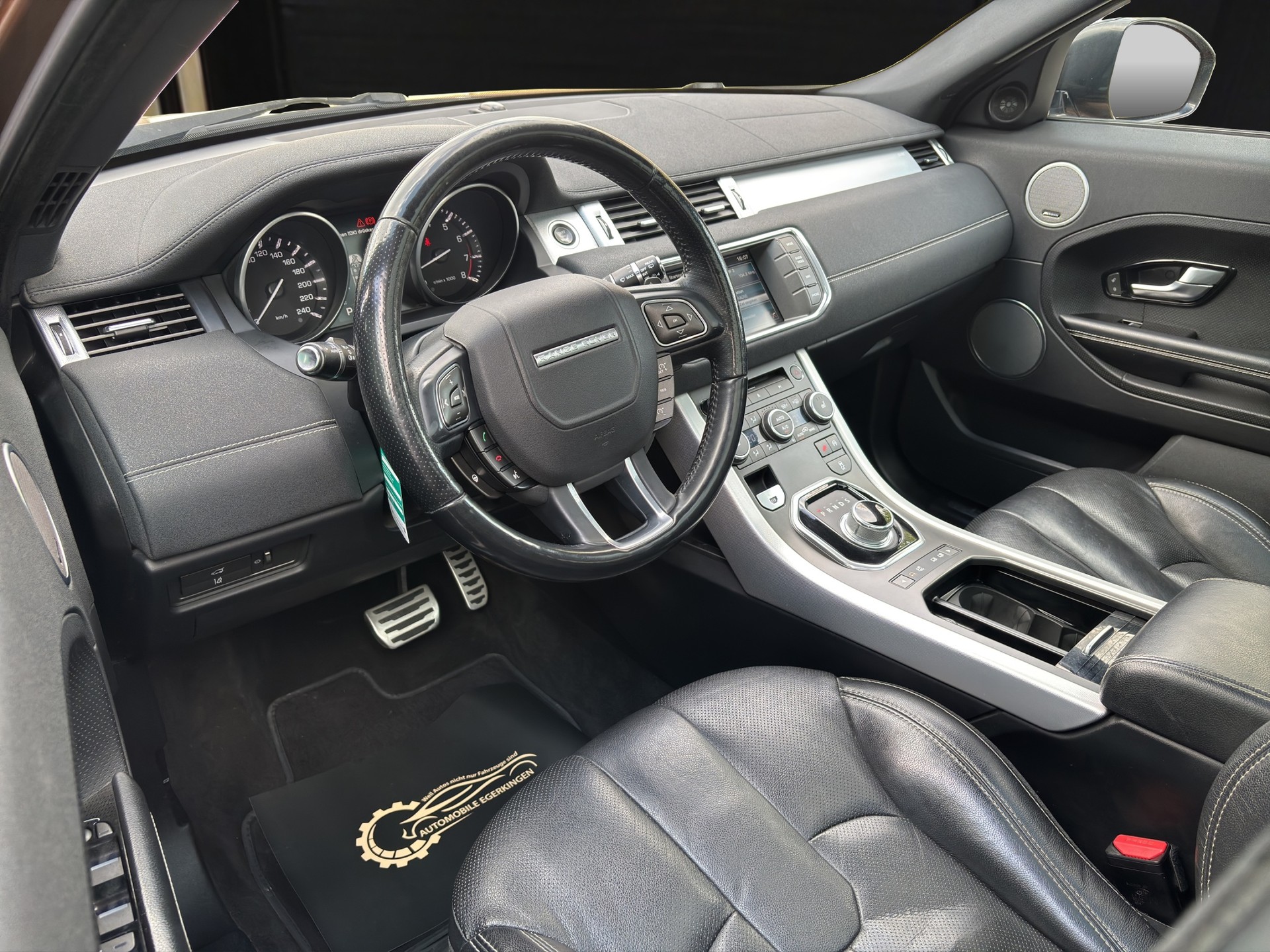 LAND ROVER Range Rover Evoque 2.0 Si4 Dynamic AT9-image-8
