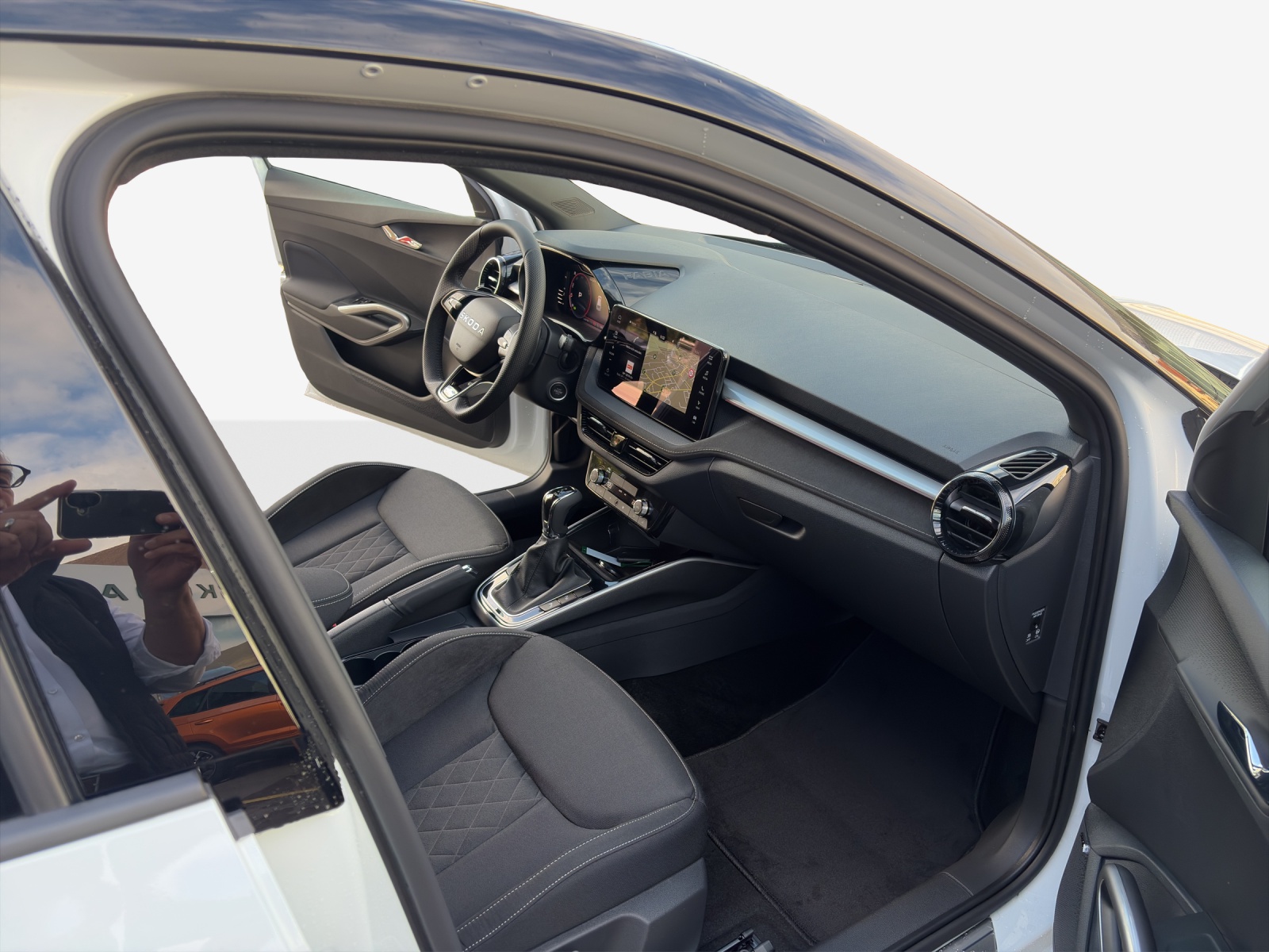 SKODA Fabia 1.0 TSI Monte Carlo DSG-image-13