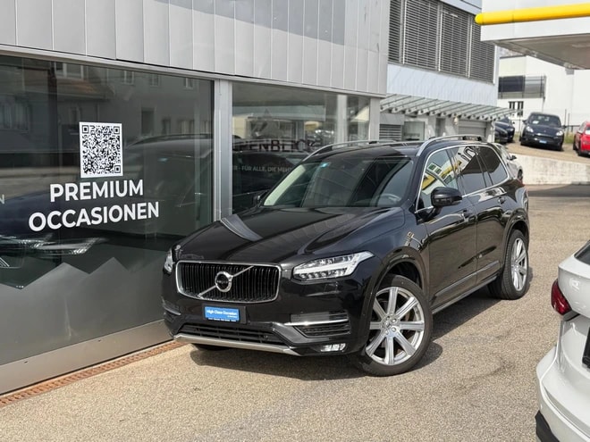 VOLVO XC90 D5 AWD Momentum Geartronic-image-0