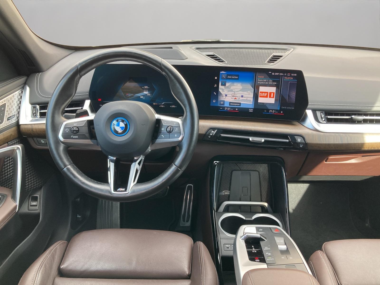BMW iX1 U11 30 xDrive-image-13