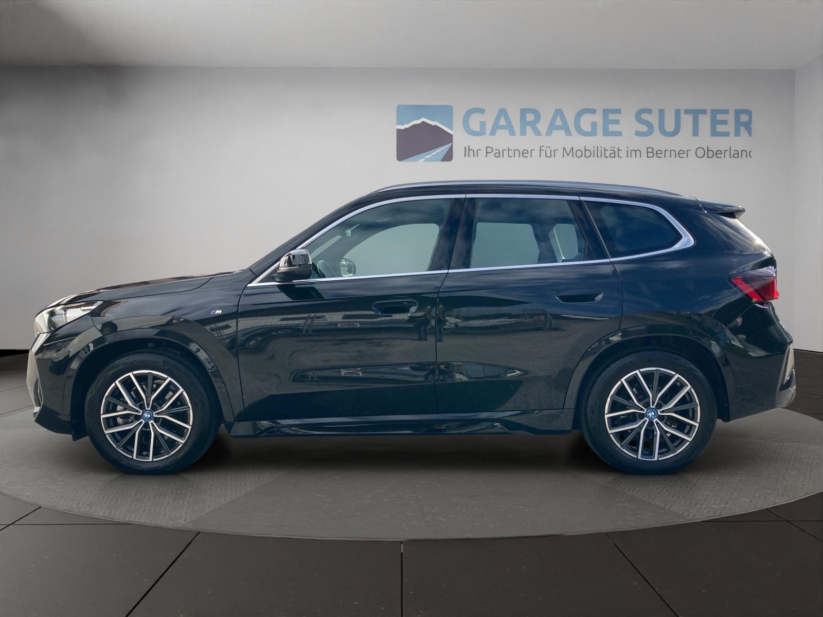 BMW iX1 U11 30 xDrive-image-1