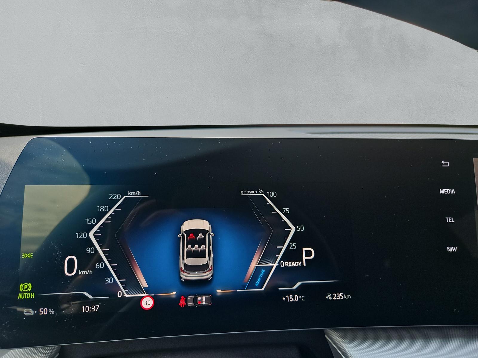 BMW iX1 20 eDrive U11 (CH) AHK 📍 ** Action Leasing à 2.88% Jusqu'au 30.09.2026 **-image-18