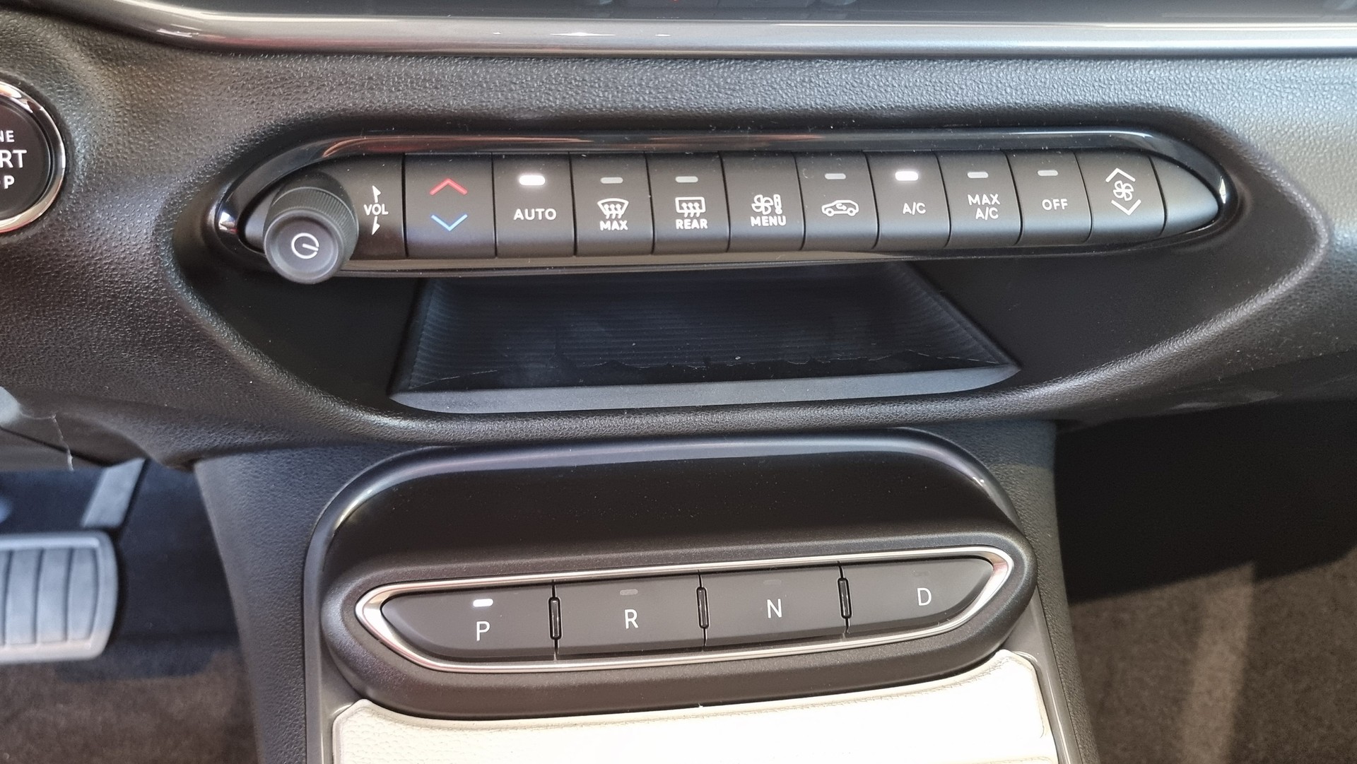 FIAT 600 1.2 Hybrid 145 La Prima-image-9