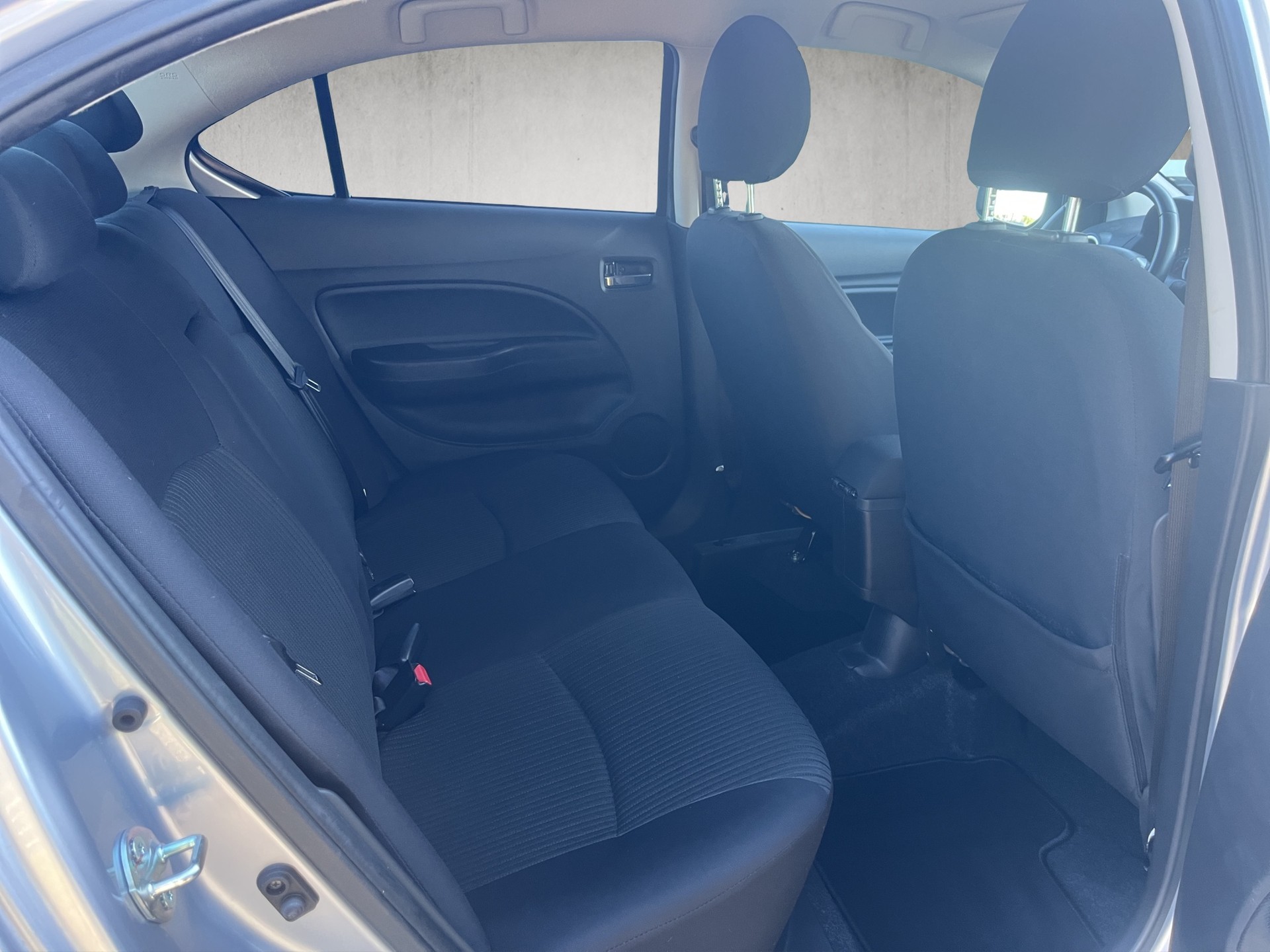 MITSUBISHI Attrage 1.2 Intense CVT-image-11