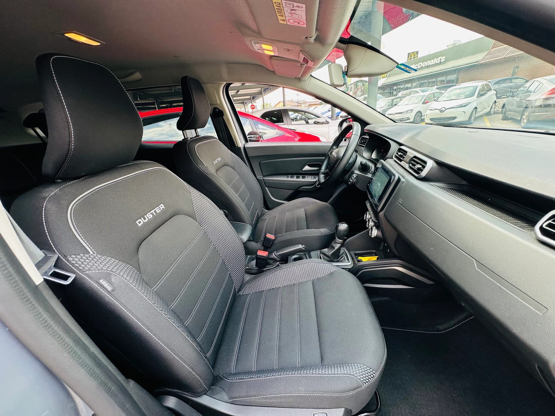 DACIA Duster TCe 150 Prestige EDC 4x2-image-15