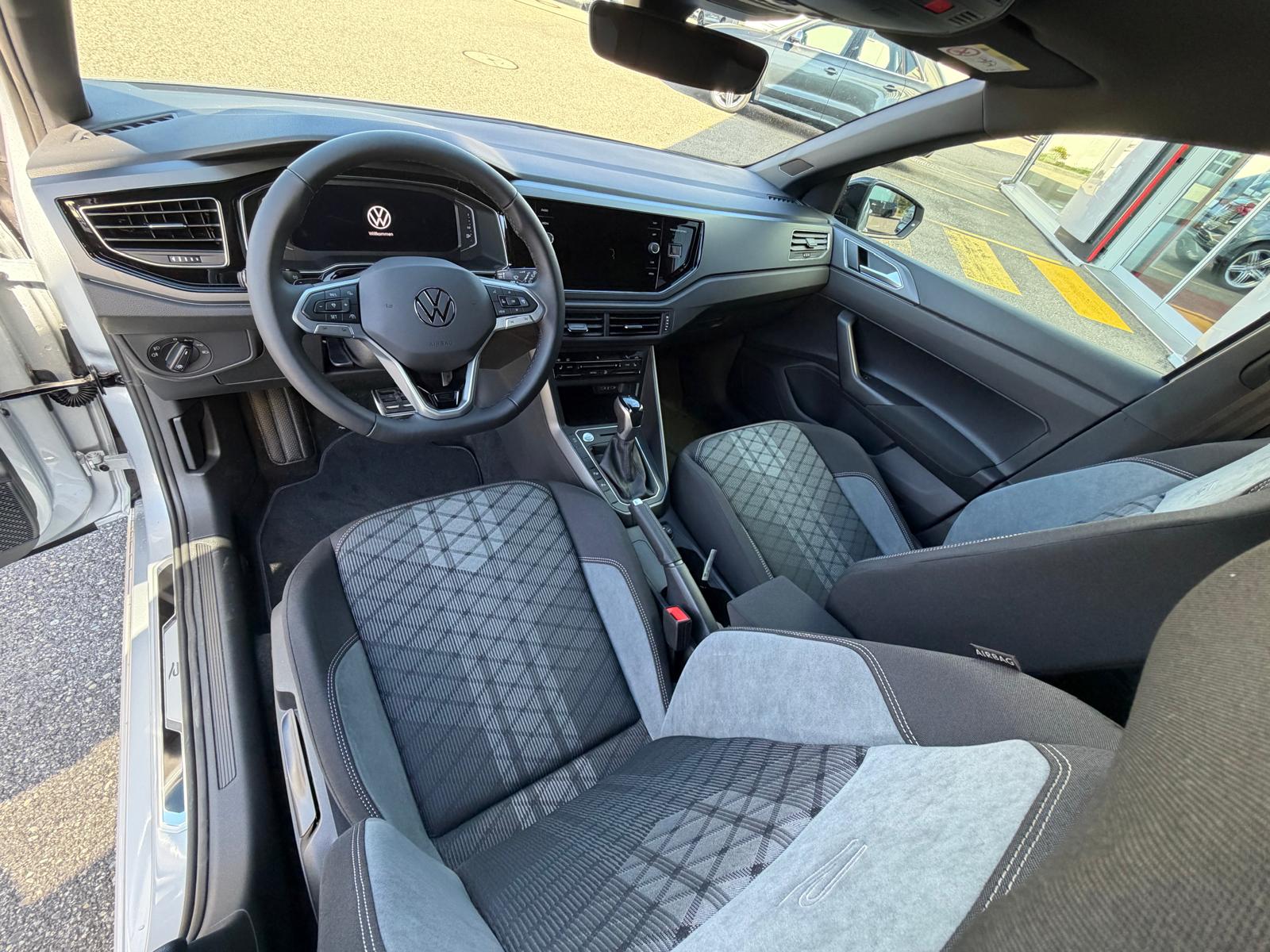 VW Polo 1.0 TSI R-Line United DSG-image-14