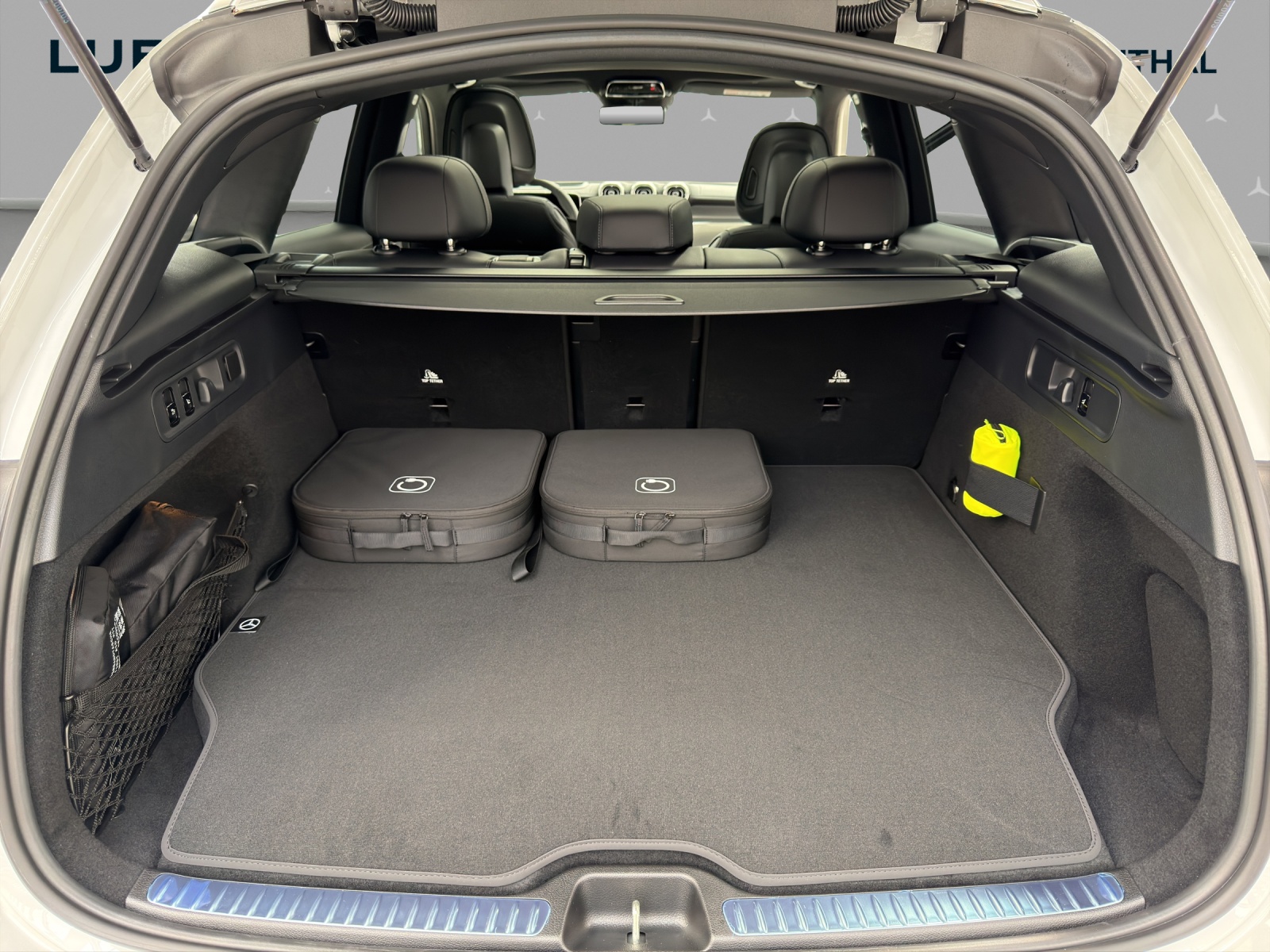 MERCEDES-BENZ GLC 400 e 4Matic EQ Star 9G-Tronic-image-14