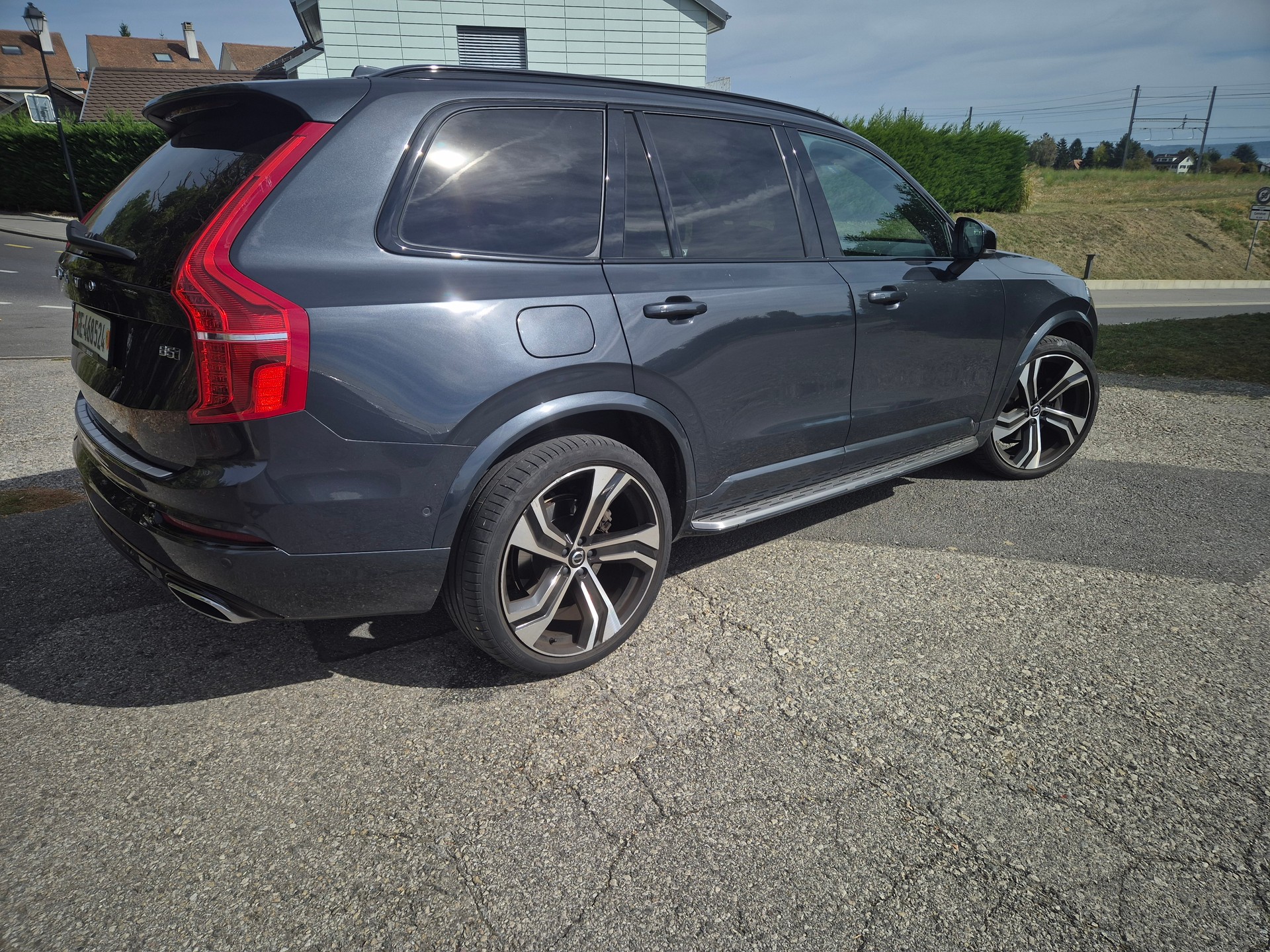 VOLVO 2.0 B5 MH R-Design 7P. AWD-image-2