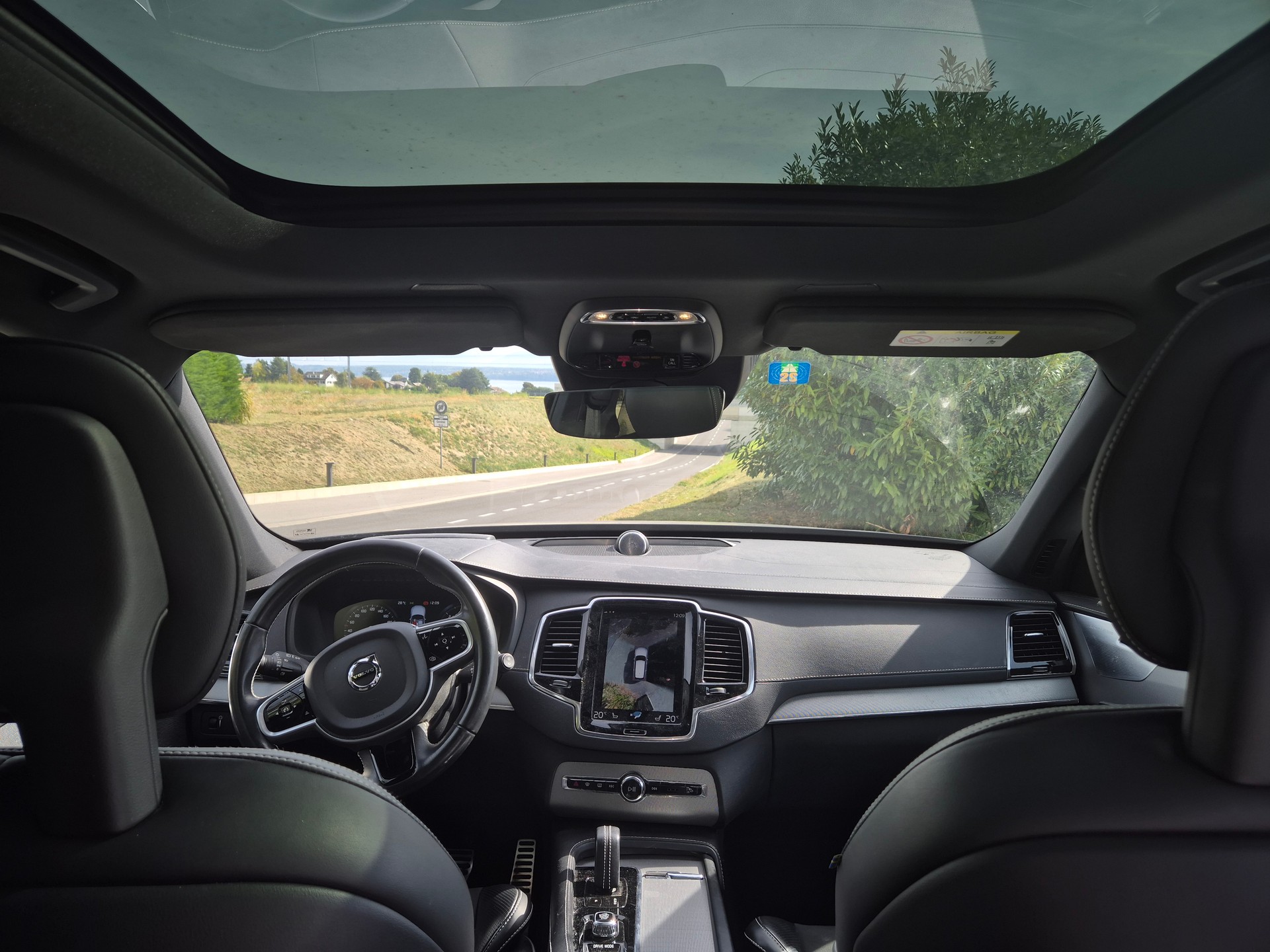 VOLVO 2.0 B5 MH R-Design 7P. AWD-image-1