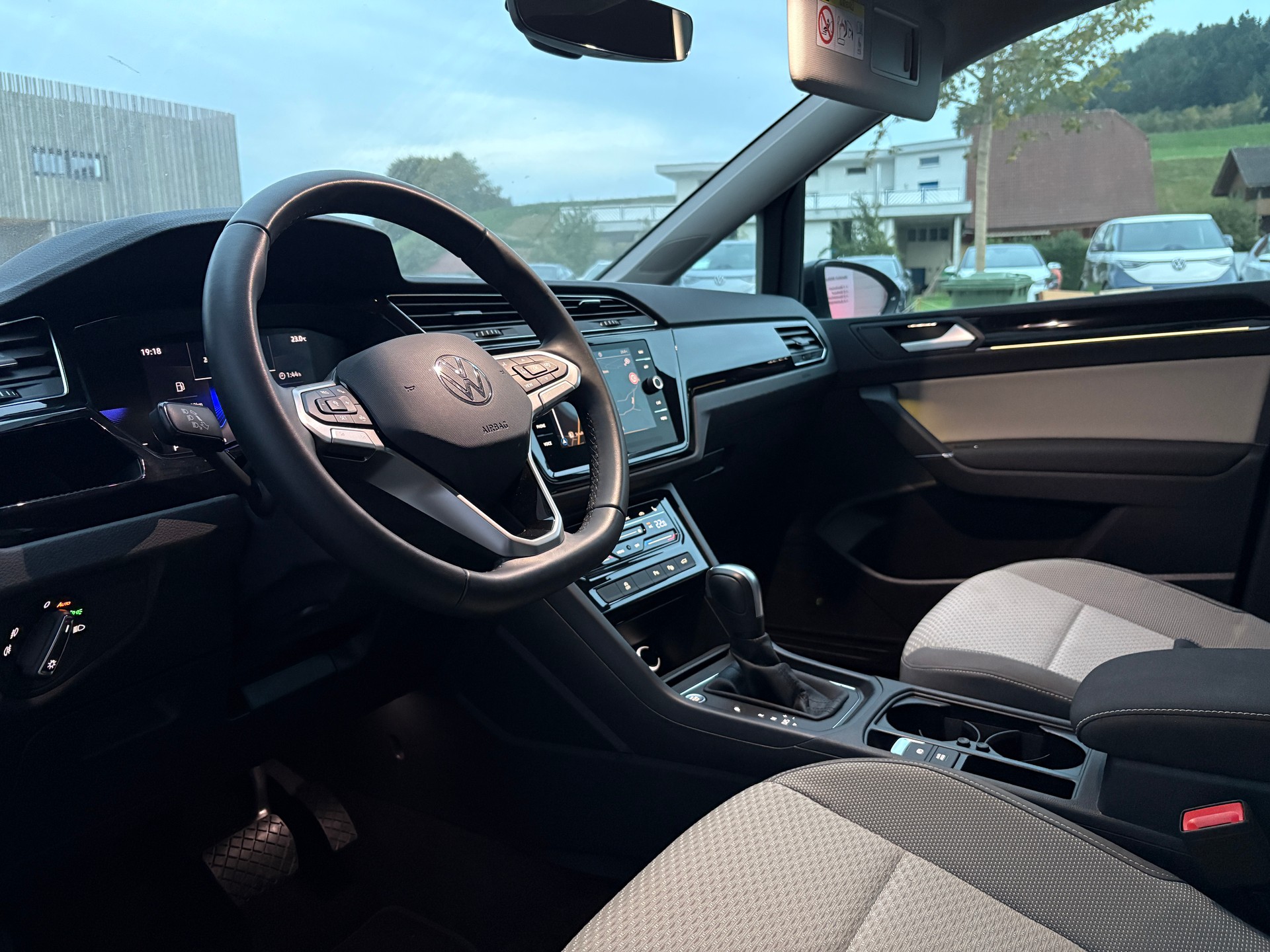 VW Touran 1.5 TSI EVO Comfortline United DSG-image-9