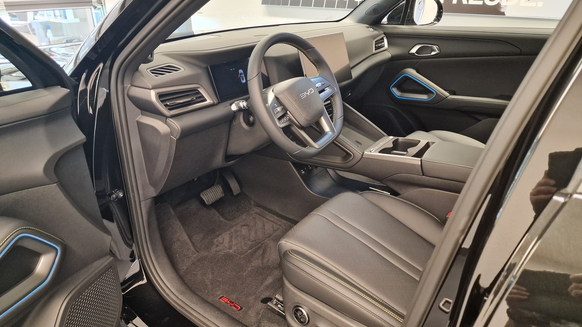BYD Atto 2 Comfort-image-8