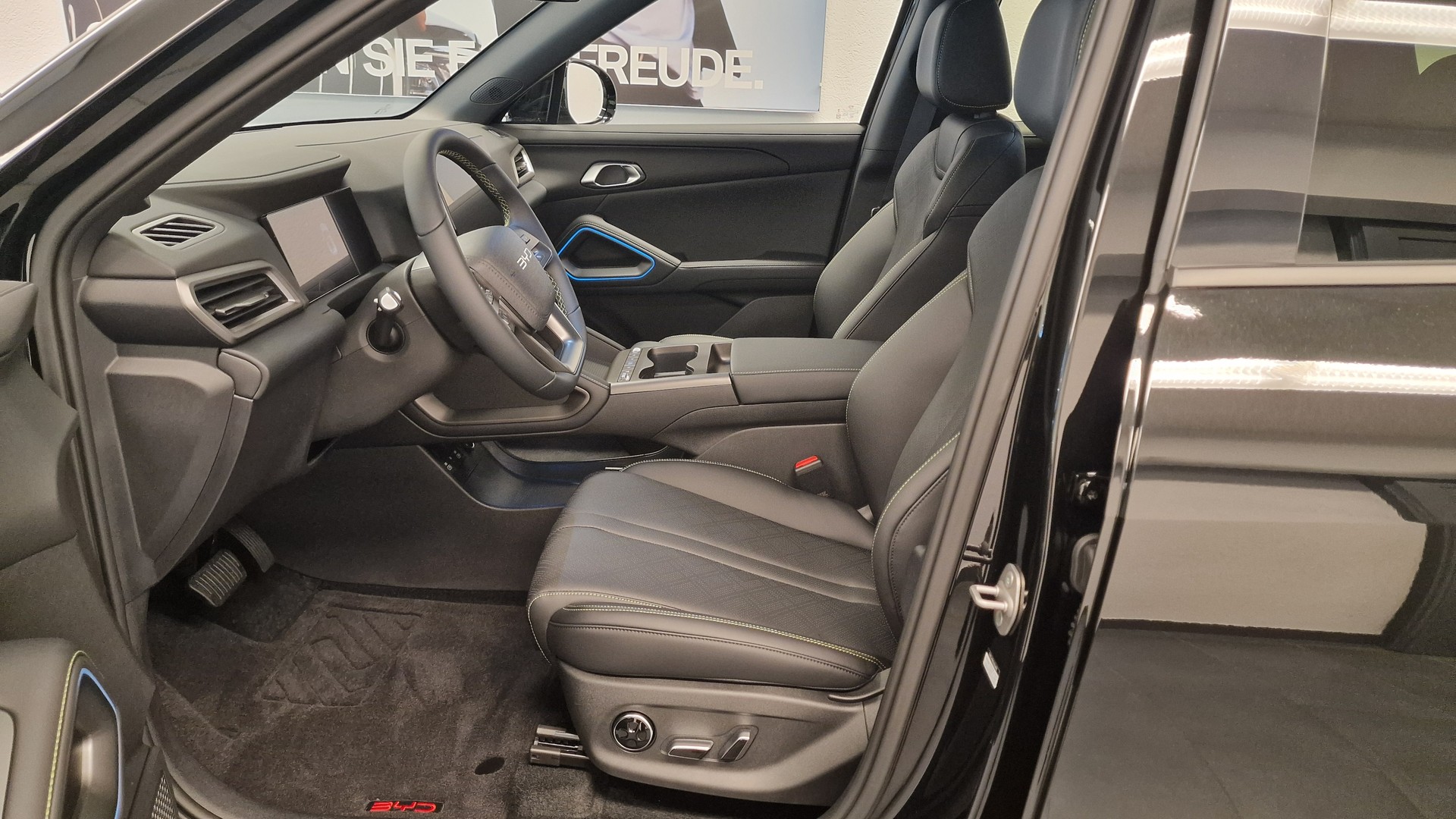 BYD Atto 2 Comfort-image-7