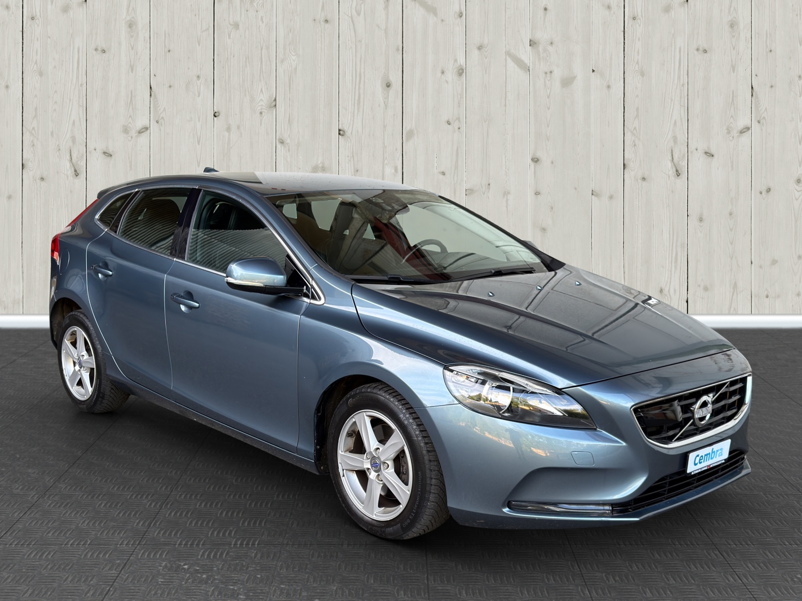 VOLVO V40 D2 Kinetic Powershift-image-0
