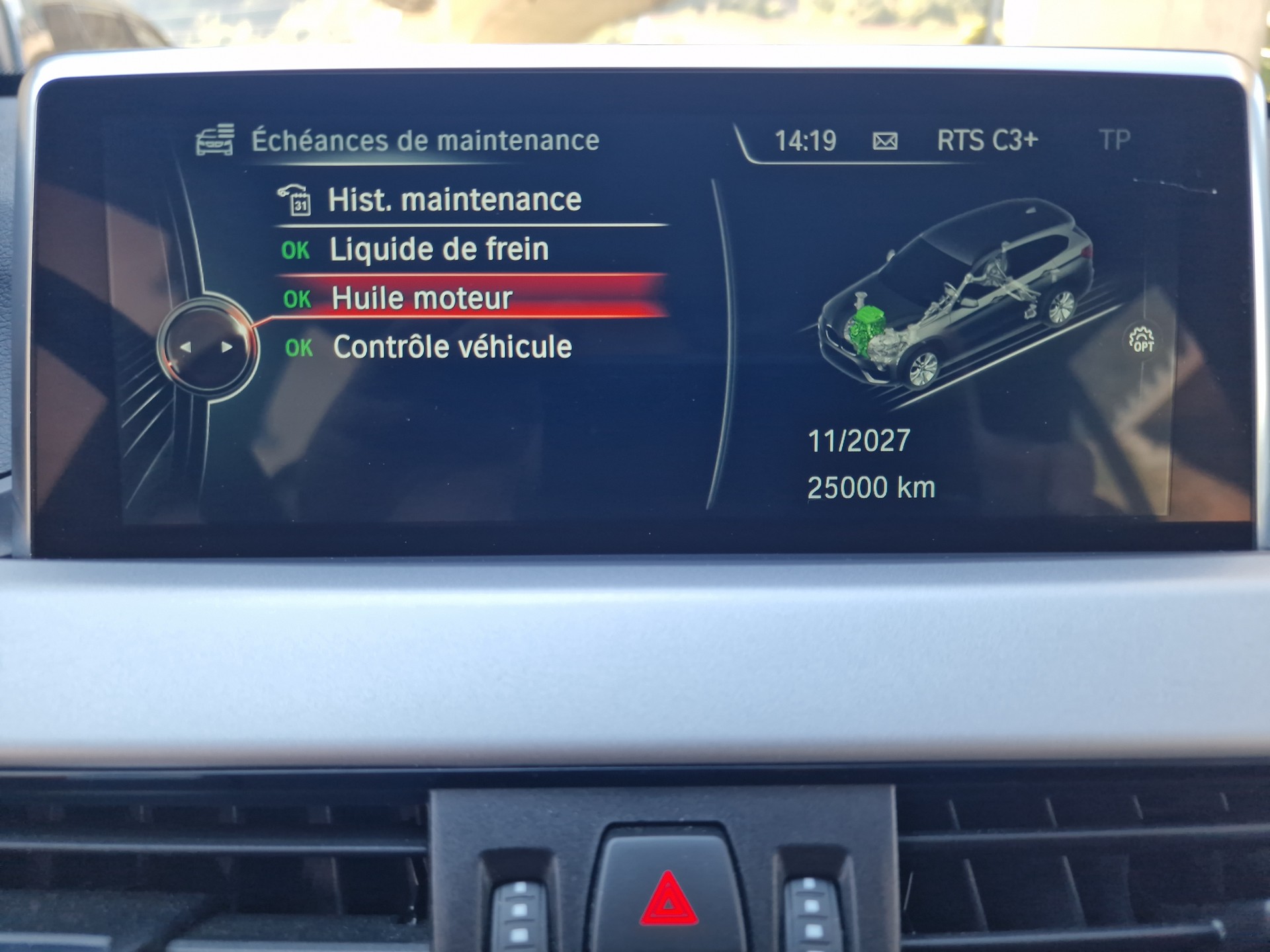 BMW X1 xDrive 20i Steptronic-image-13