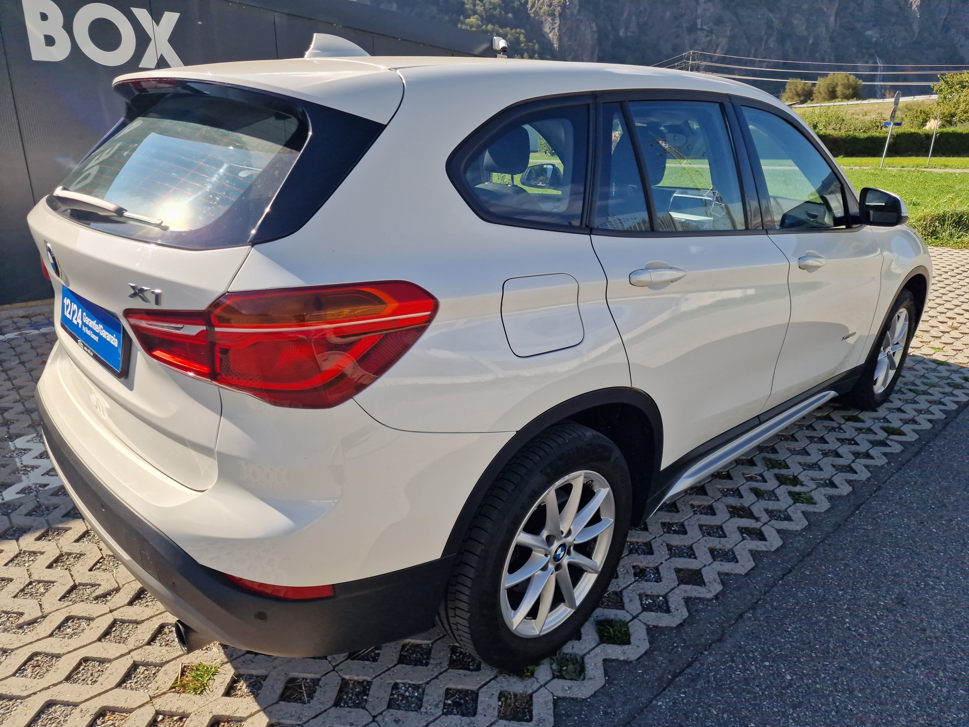 BMW X1 xDrive 20i Steptronic-image-3