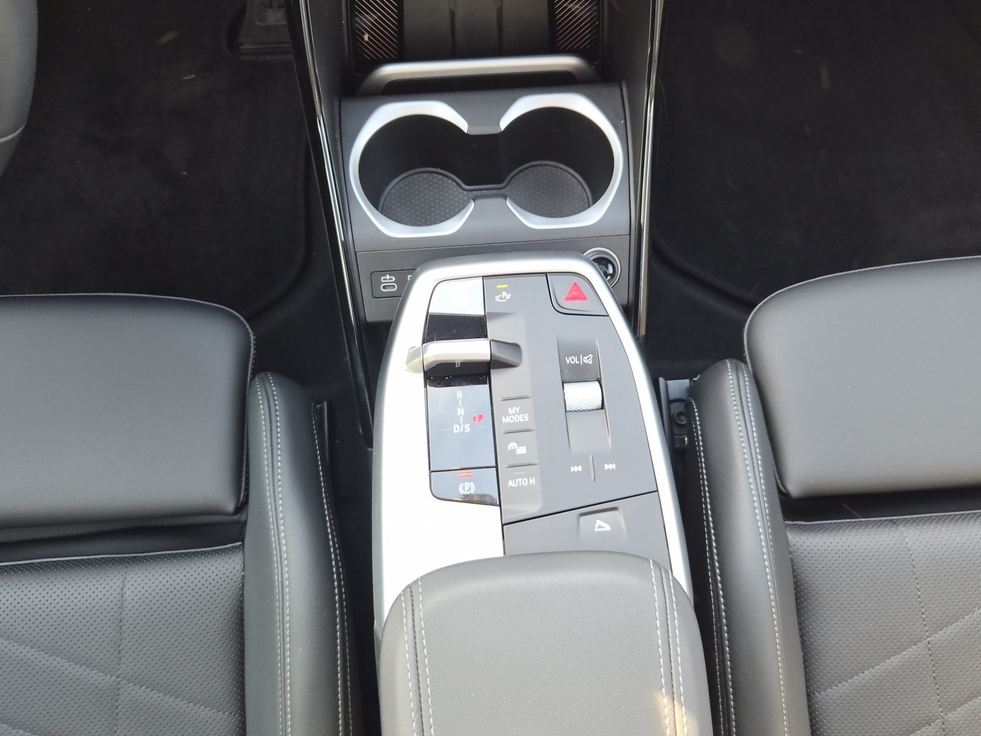 BMW X1 xDrive 30e M Sport-image-17