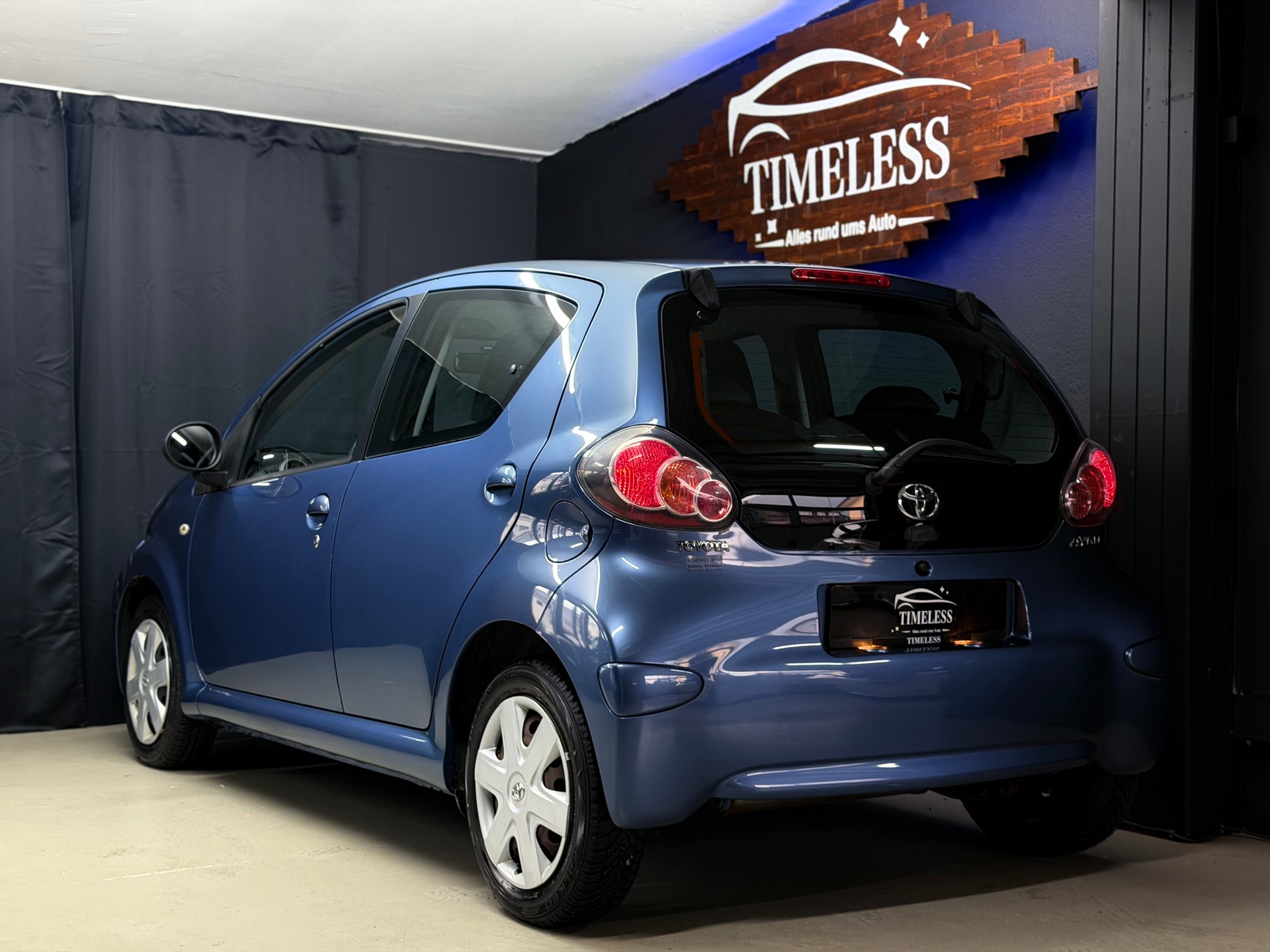 TOYOTA Aygo 1.0 Linea Sol-image-5