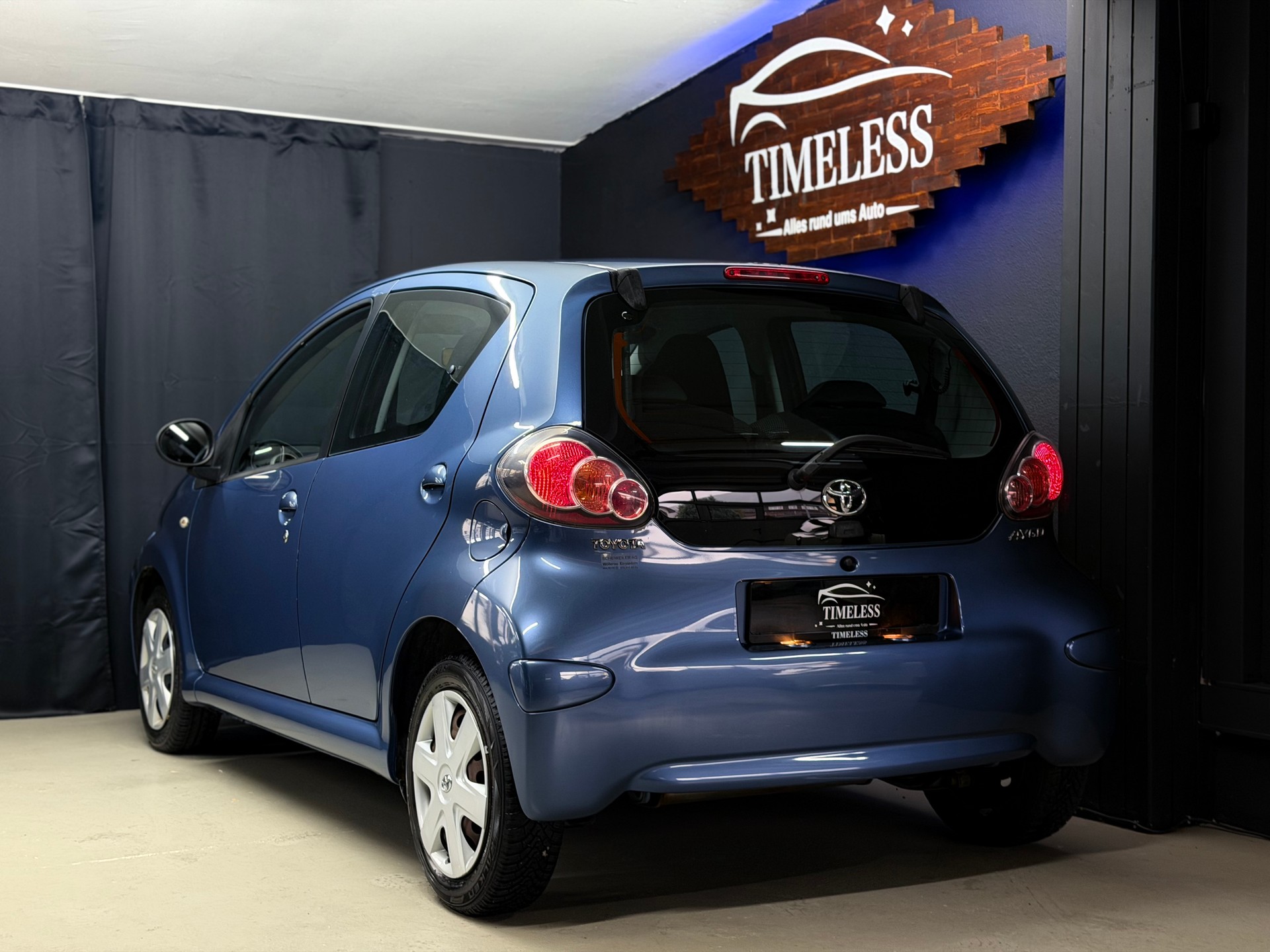 TOYOTA Aygo 1.0 Linea Sol-image-6