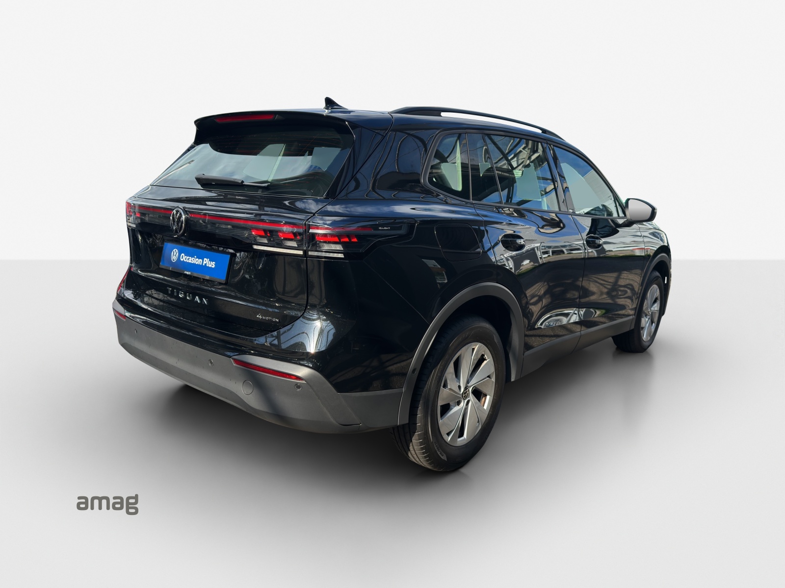 VW Tiguan 2.0 TSI DSG Life 4Motion-image-4