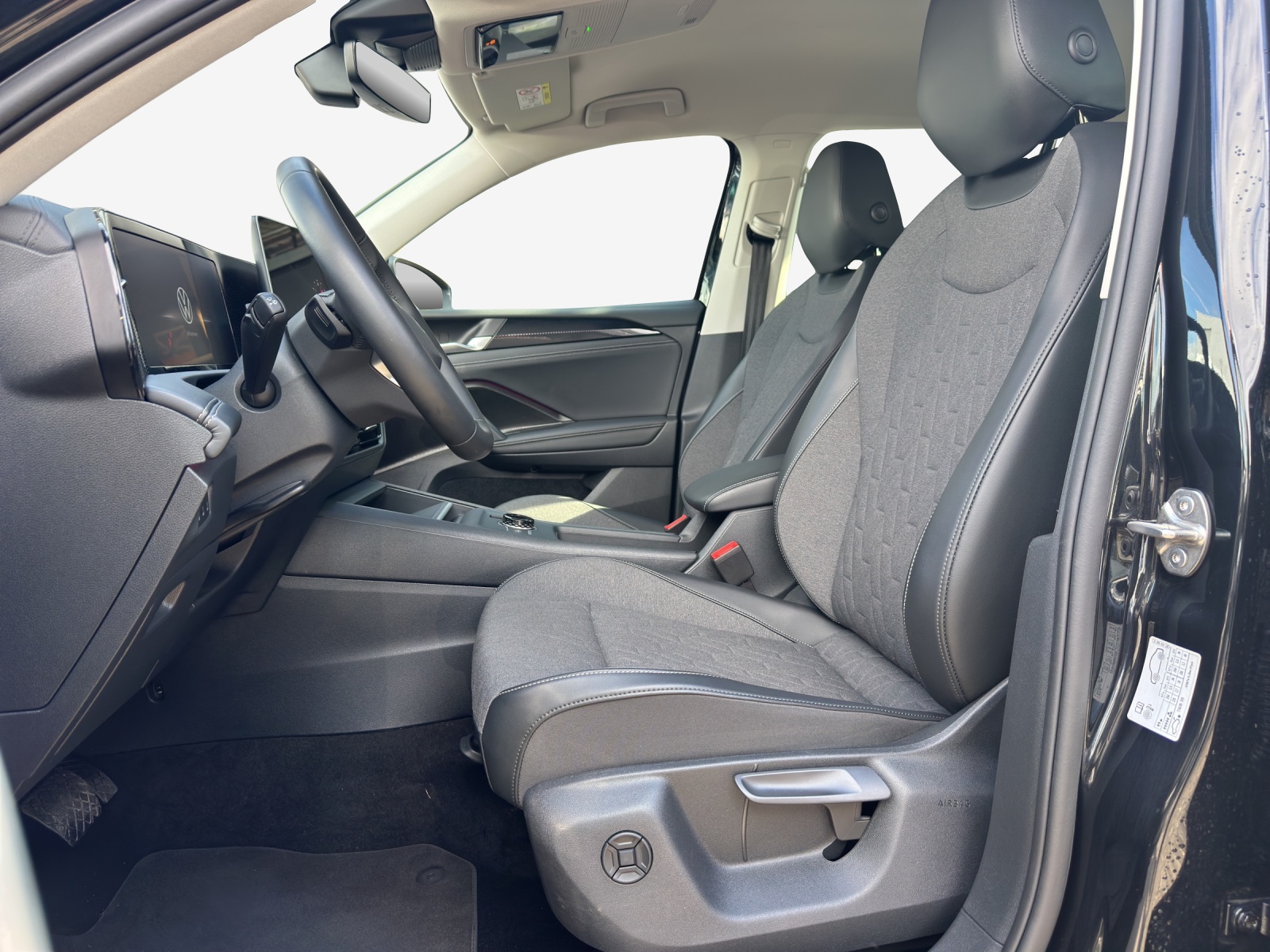VW Tiguan 2.0 TSI DSG Life 4Motion-image-7