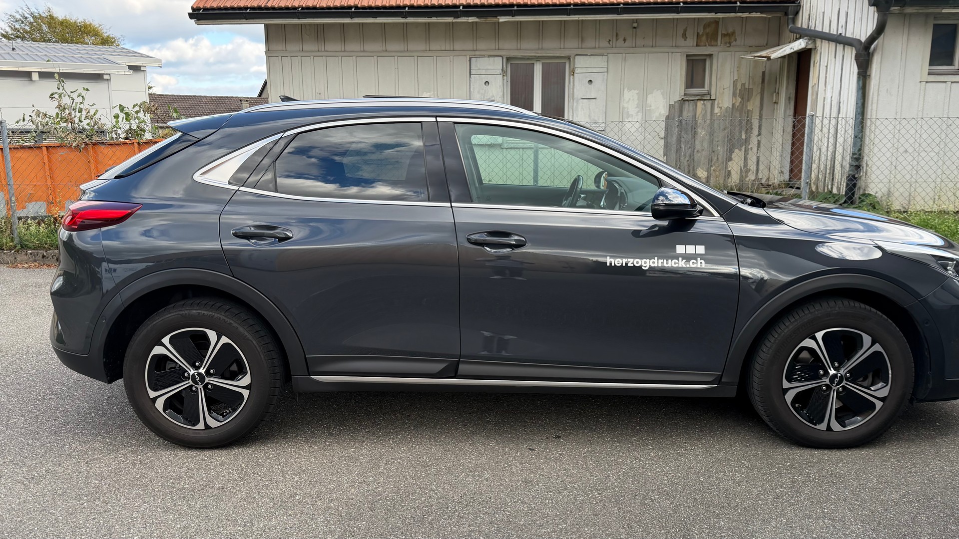 KIA 1.6 GDi Plug-in Hybrid Style-image-3