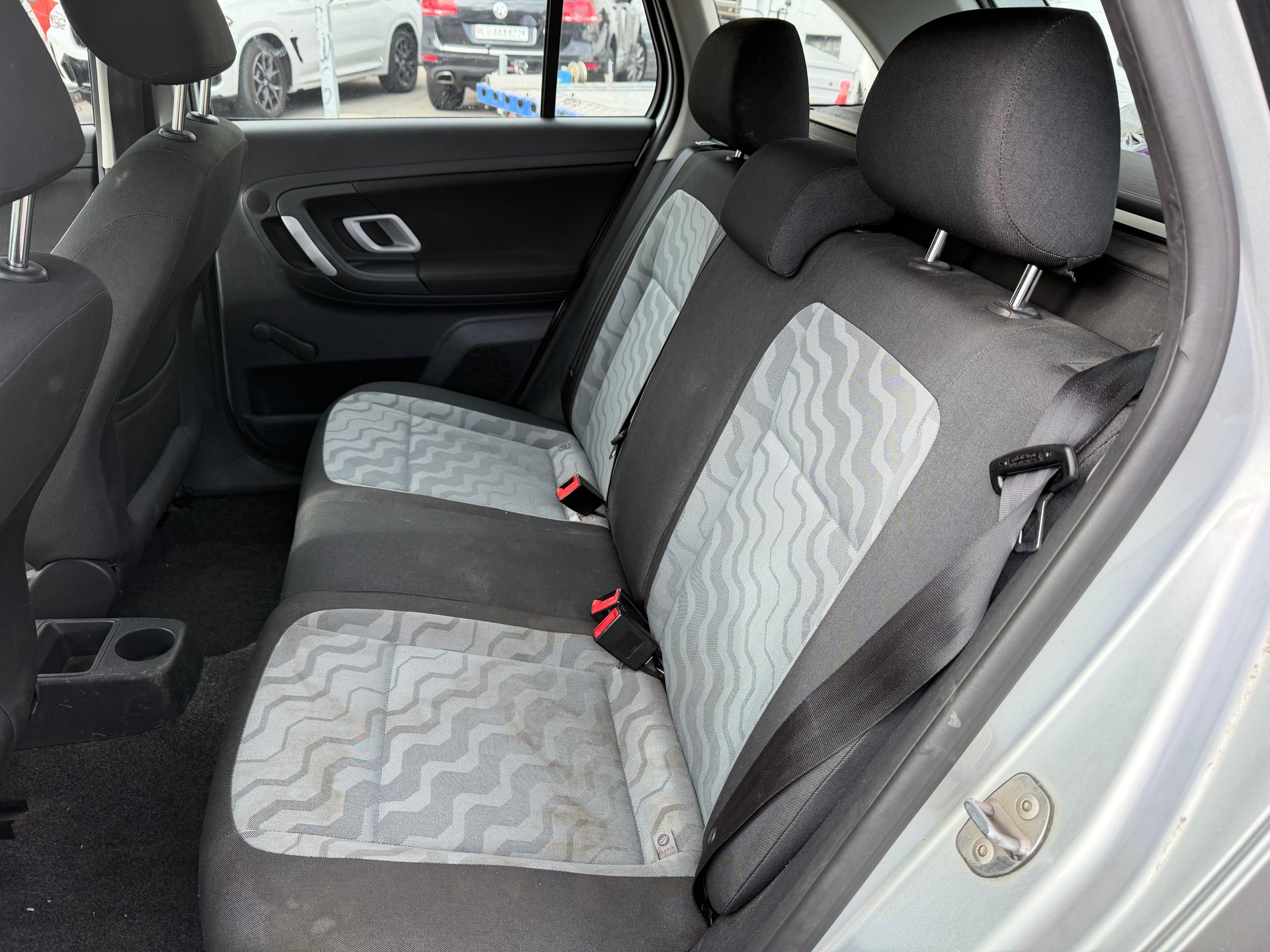 SKODA Fabia 1.4 TDI Ambiente-image-7