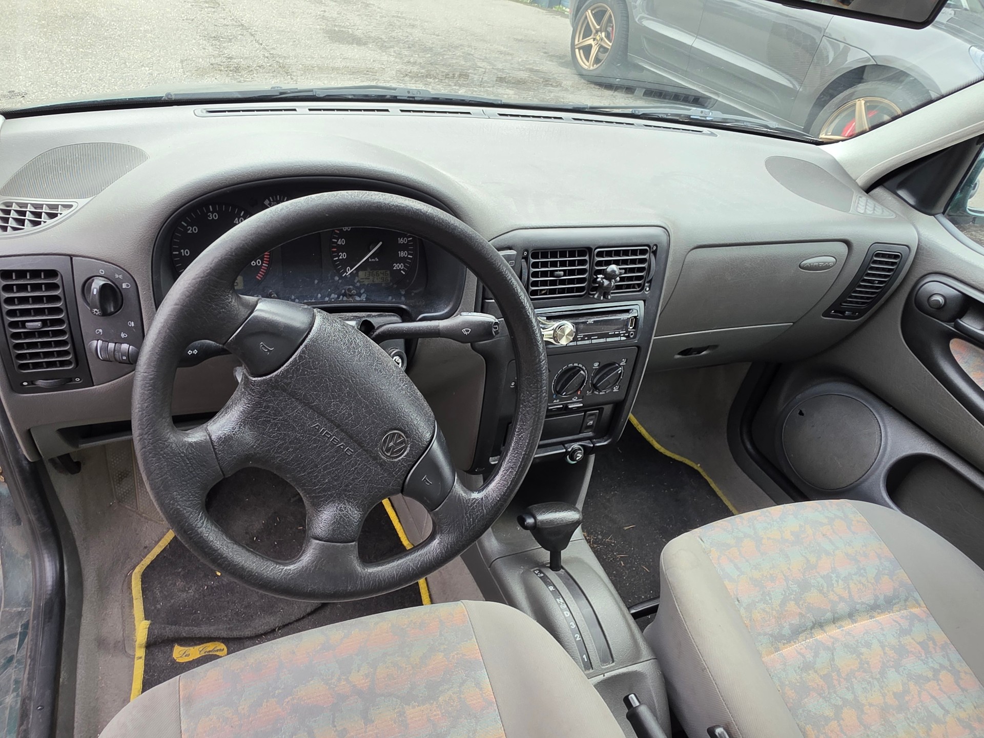 VW Polo 60 Swiss Line-image-9
