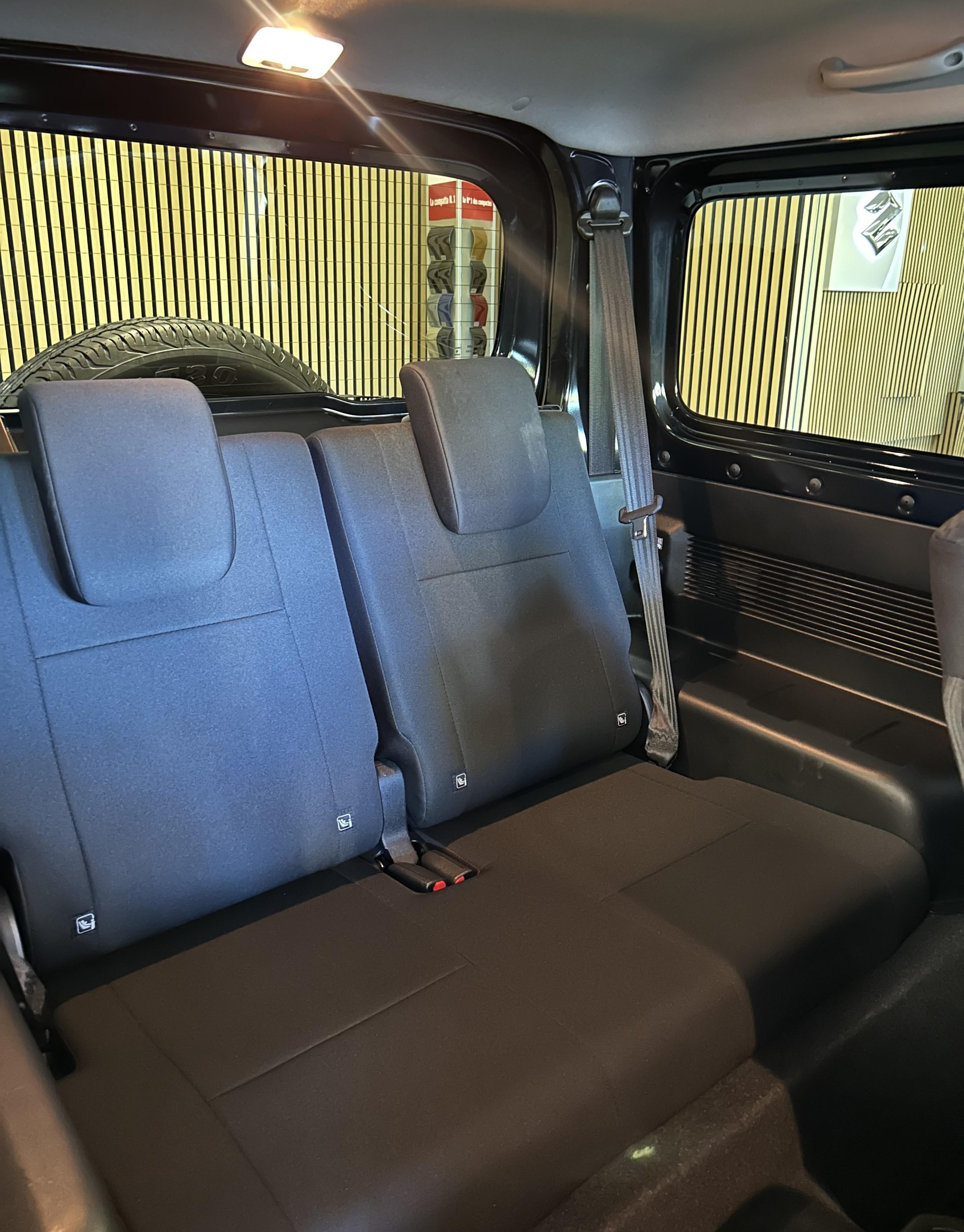 SUZUKI Jimny 1.5 Compact Top Automatique 4 Place/4Platz-image-15