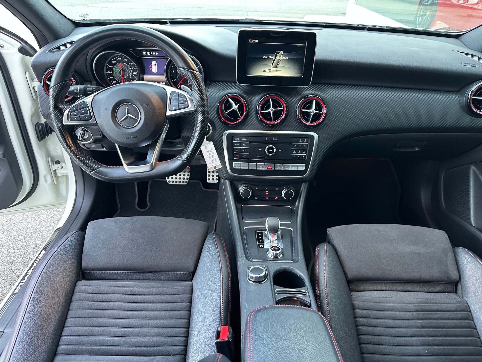 MERCEDES-BENZ A 45 AMG 4Matic Speedshift 7G-DCT-image-9