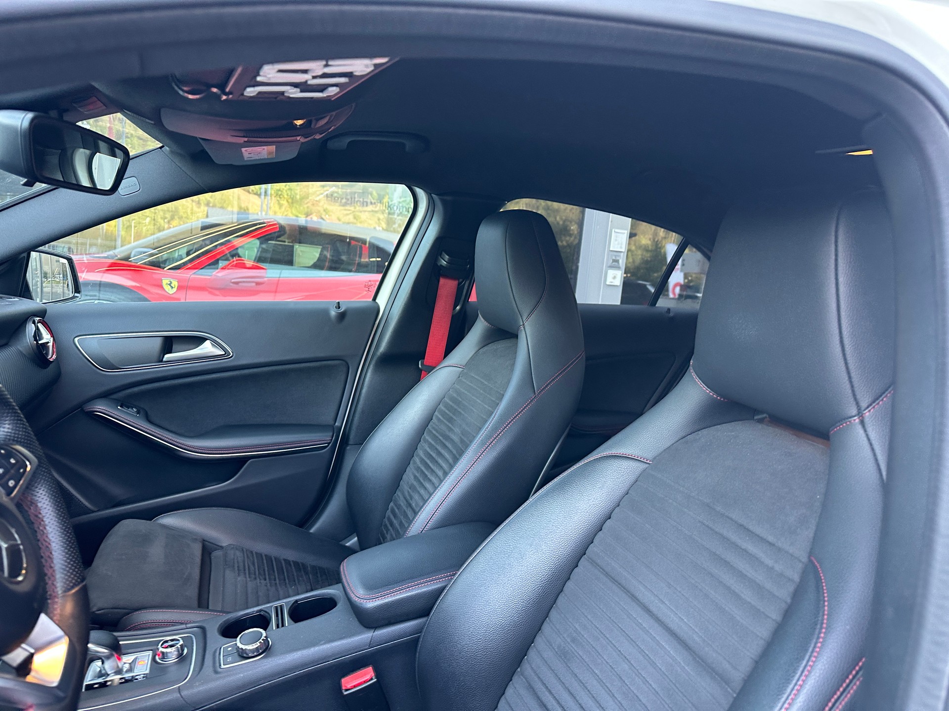 MERCEDES-BENZ A 45 AMG 4Matic Speedshift 7G-DCT-image-8