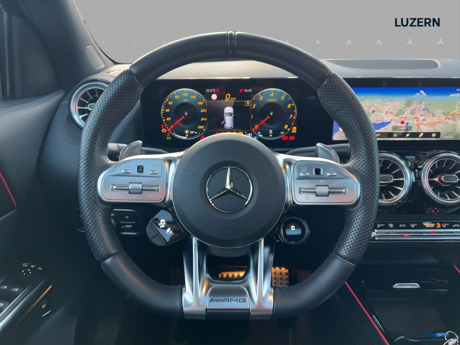 MERCEDES-BENZ GLA 35 AMG 4Matic 8G-Speedshift DCT-image-9