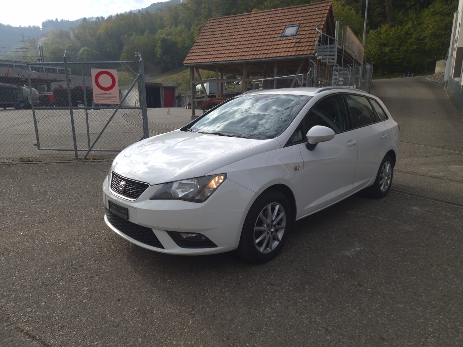 Car photo