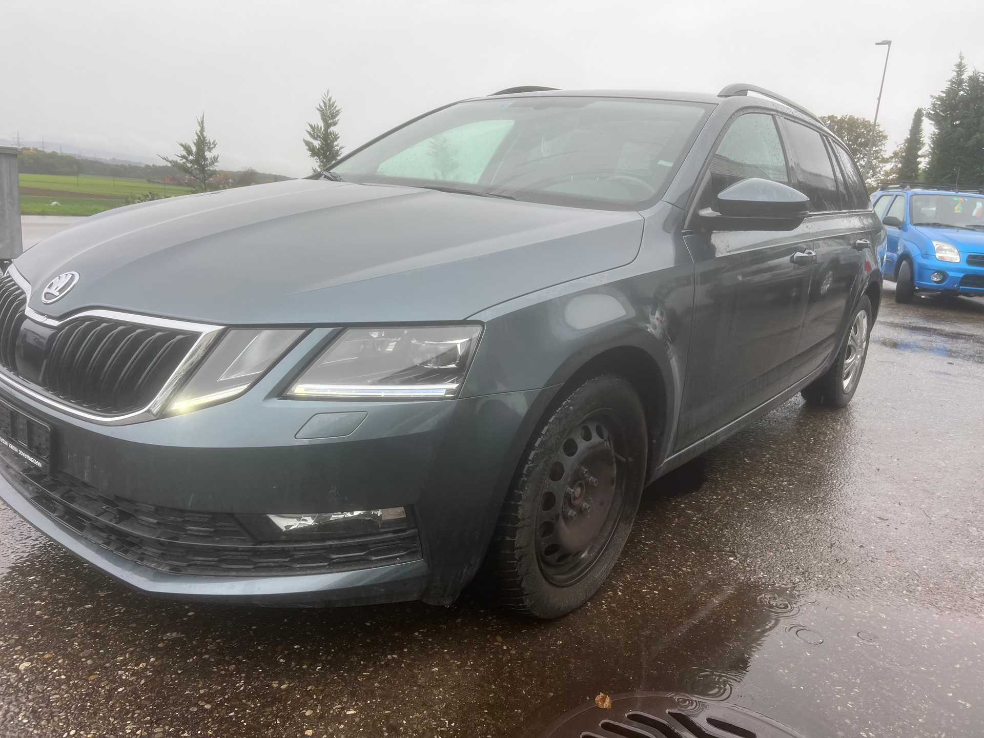 SKODA Octavia Combi 1.8 TSI Style 4x4 DSG-image-1