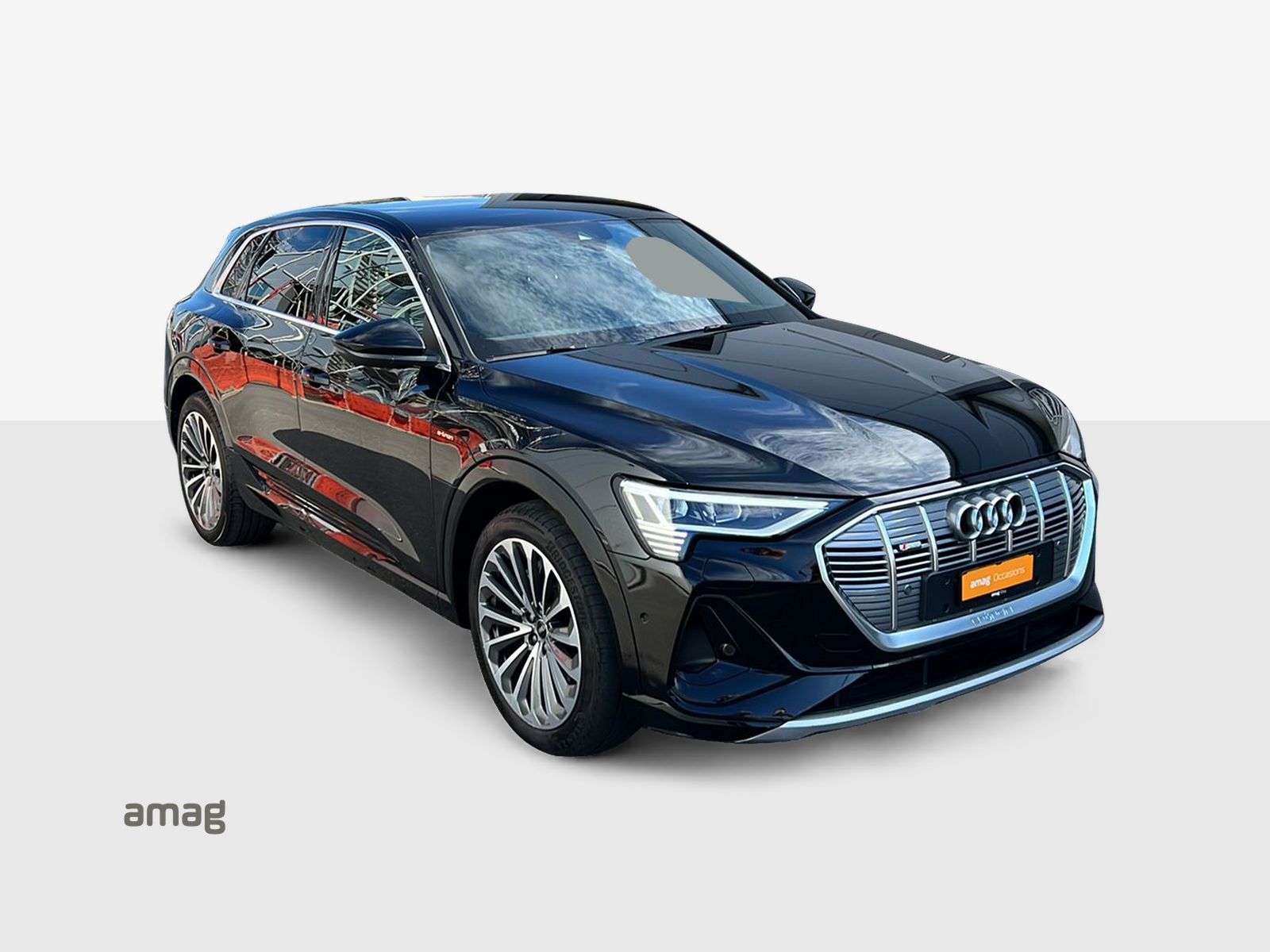 AUDI e-tron 55 S Line quattro-image-12
