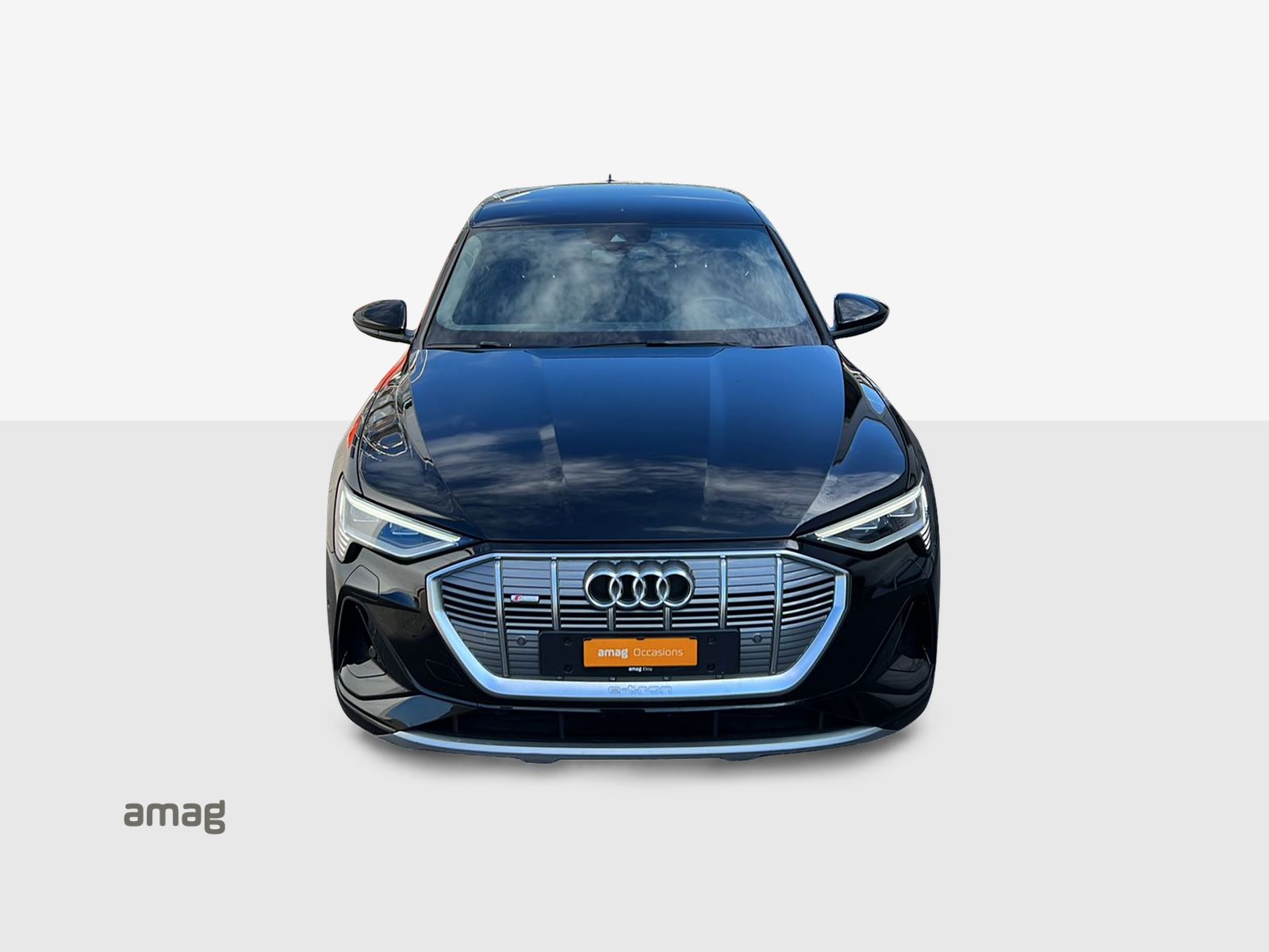 AUDI e-tron 55 S Line quattro-image-11
