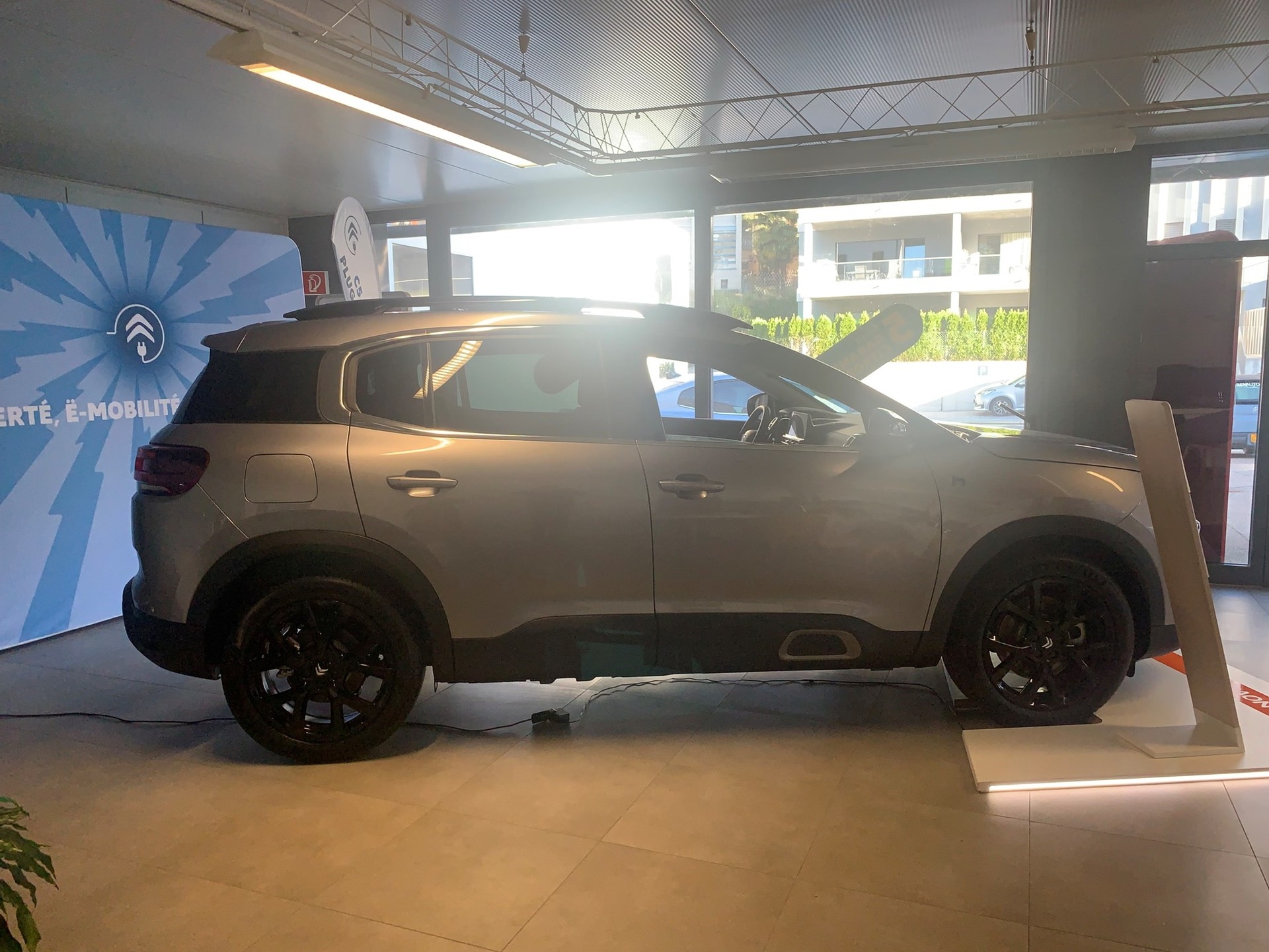 CITROEN C5 Aircross 1.6 PHEV Shine Pack-image-4
