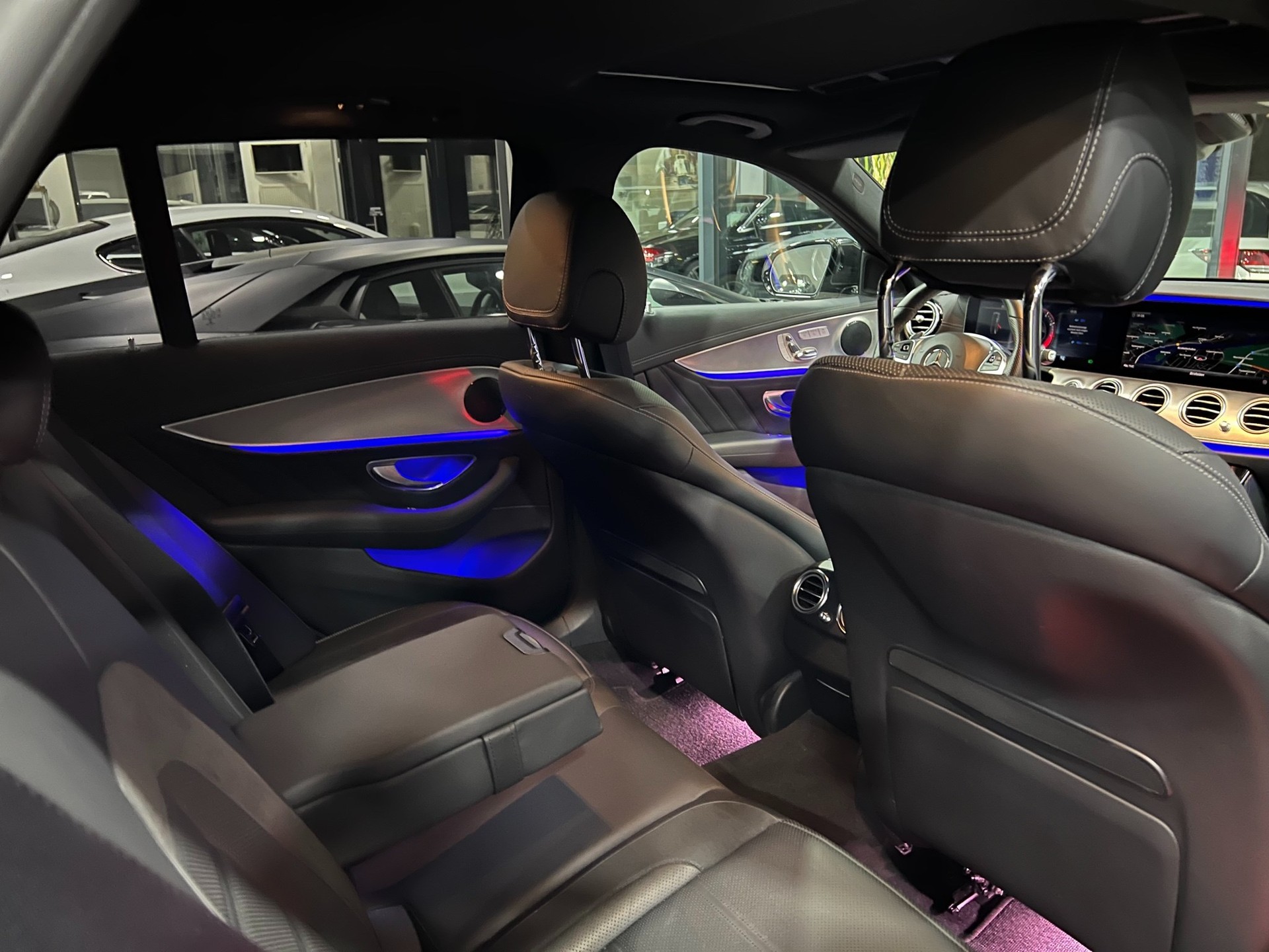 MERCEDES-BENZ E 63 AMG 4 Matic 9G-Tronic-image-9